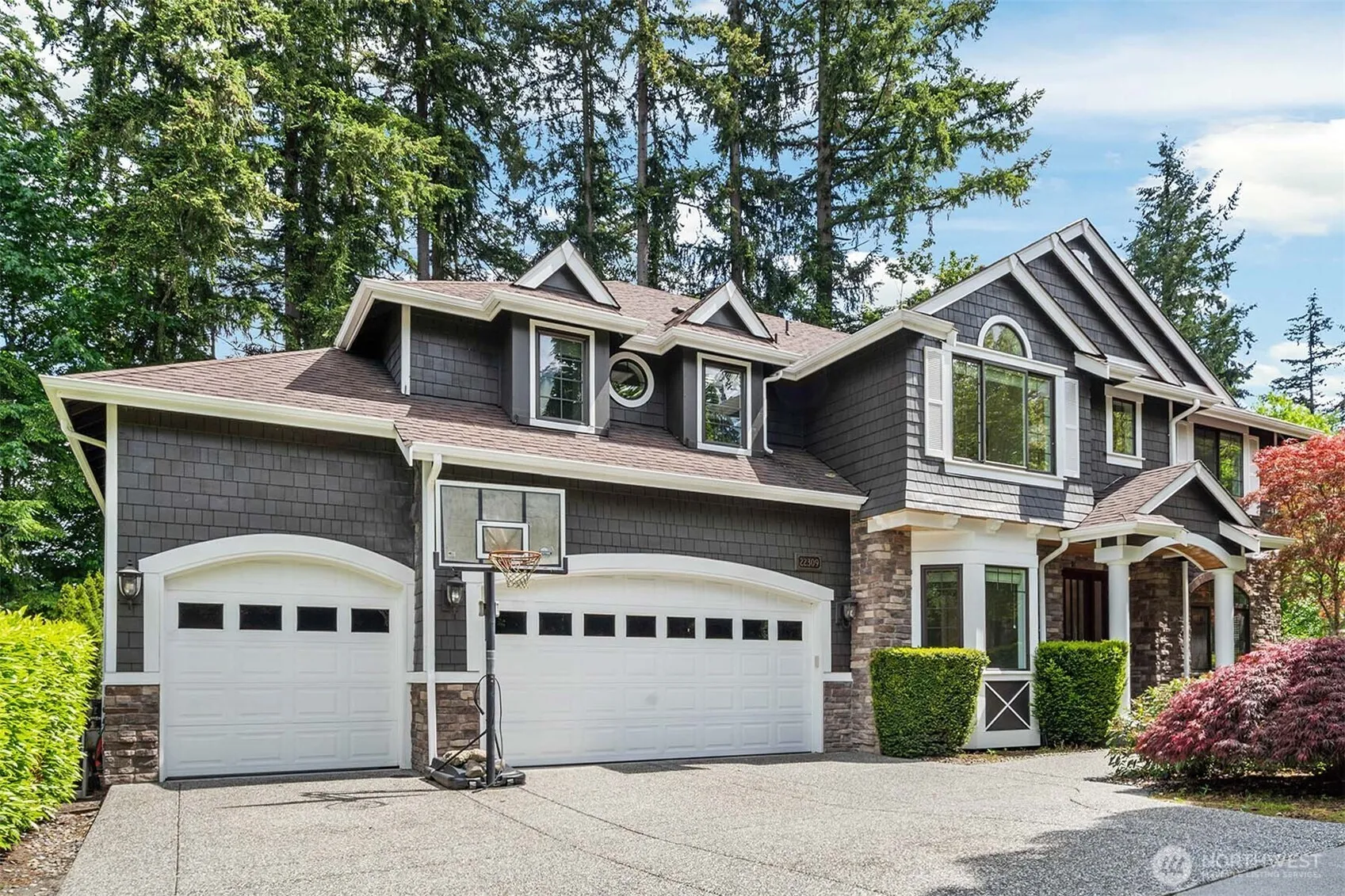 Property photo for 22309 Se 1st Dr, Bothell photo 2