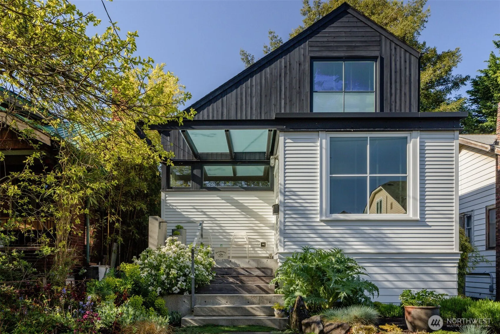 Property photo for 614 W Halladay Street, Seattle