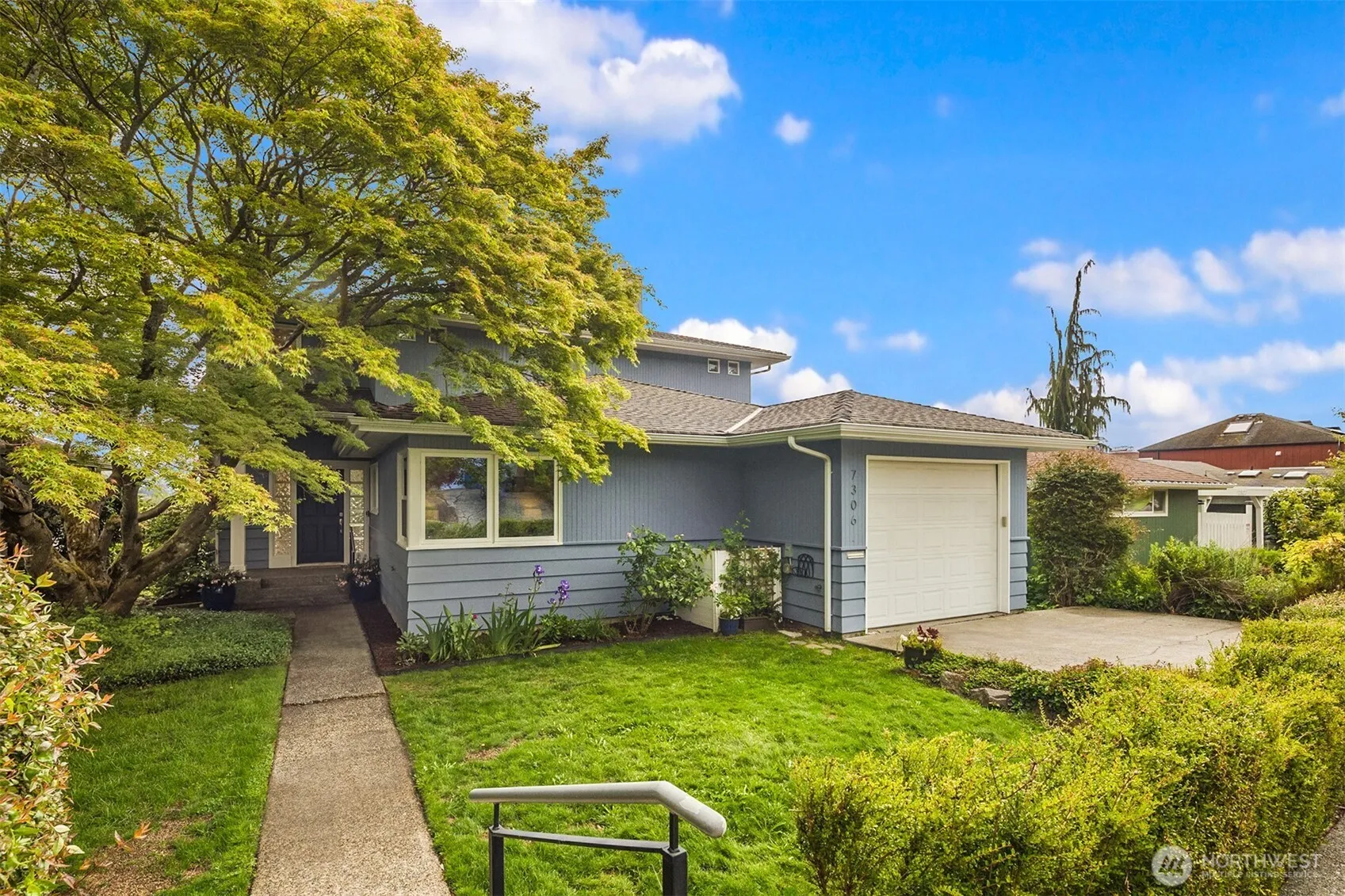 Property photo for 7306 58th Avenue Ne, Seattle