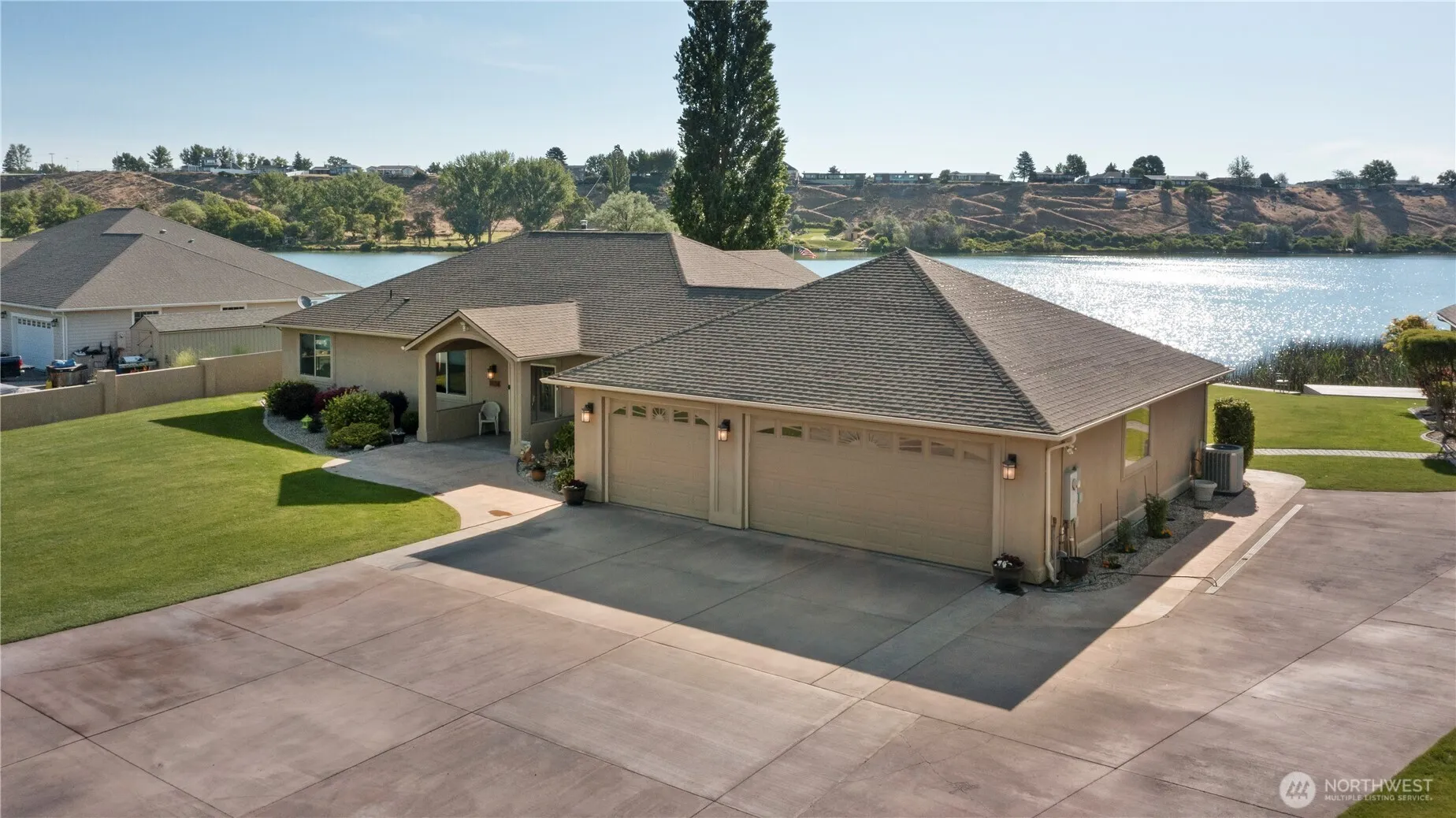 Property photo for 8285 Scott Road Ne, Moses Lake photo 4