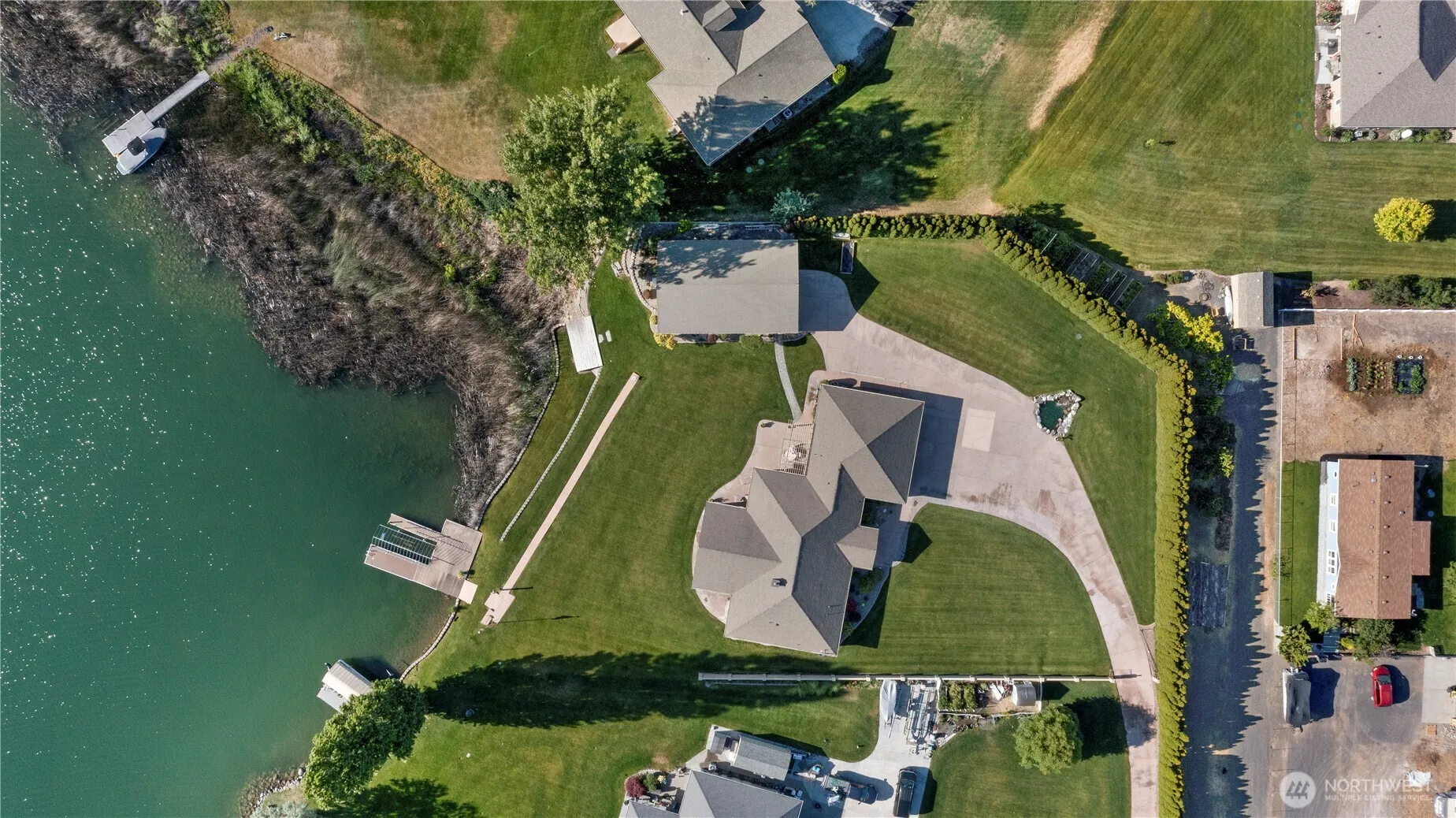Property photo for 8285 Scott Road Ne, Moses Lake photo 3