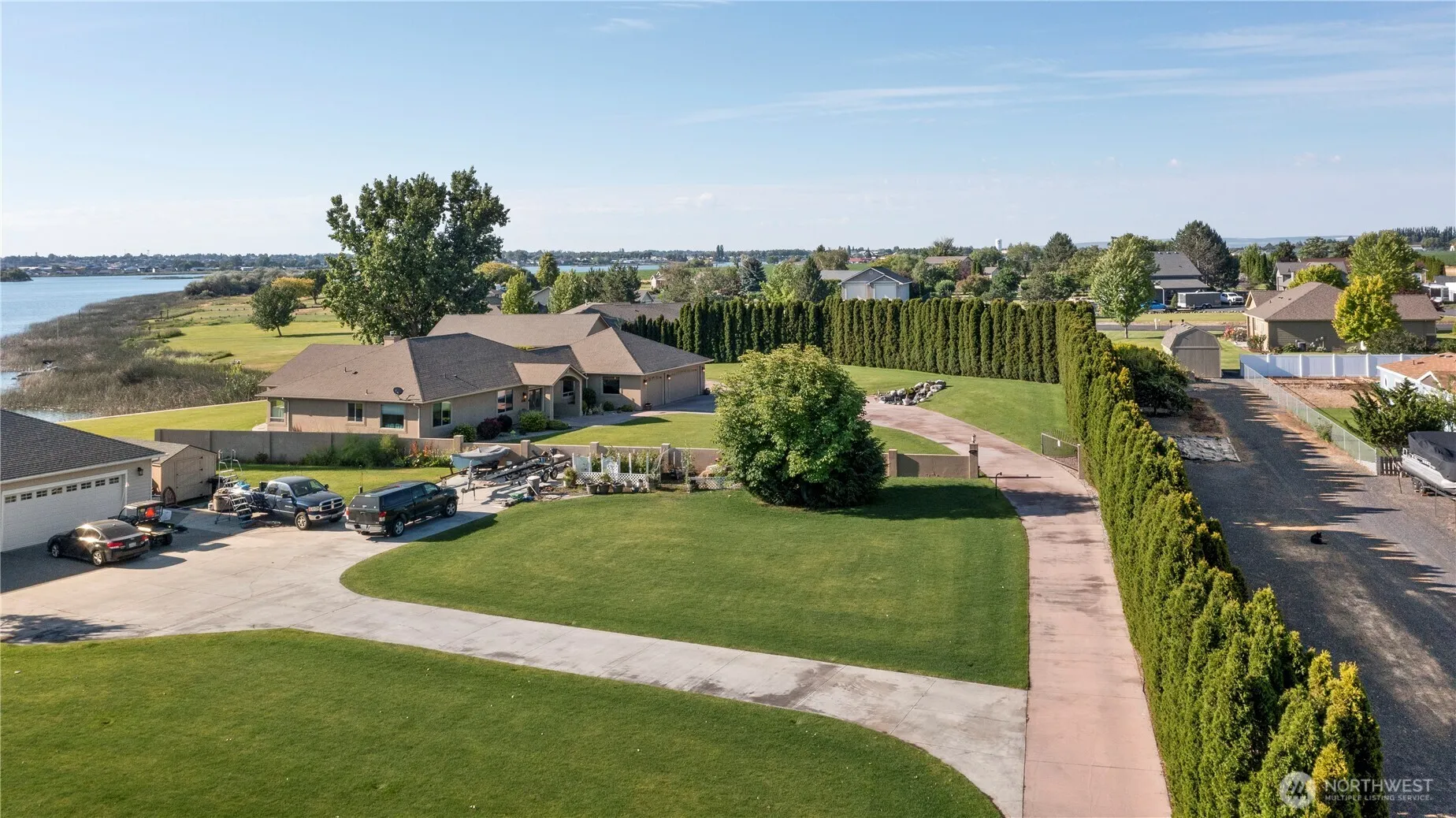 Property photo for 8285 Scott Road Ne, Moses Lake photo 2