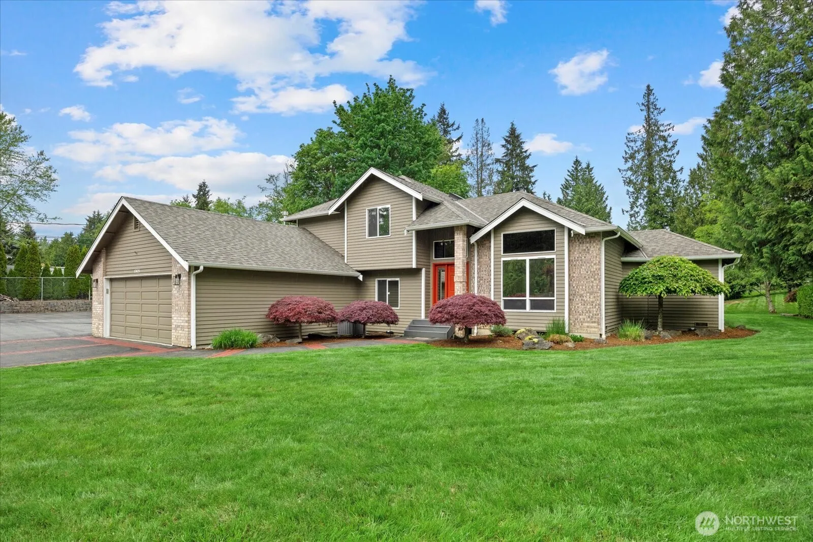 Property photo for 17425 Snohomish Avenue, Snohomish photo 3