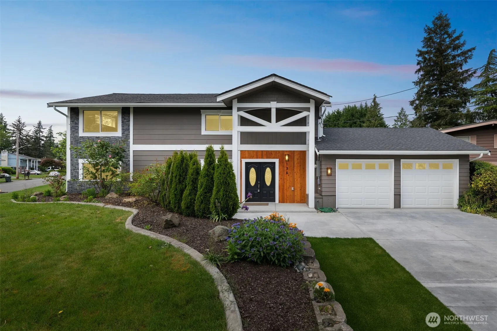 136 145th Avenue Ne, Bellevue