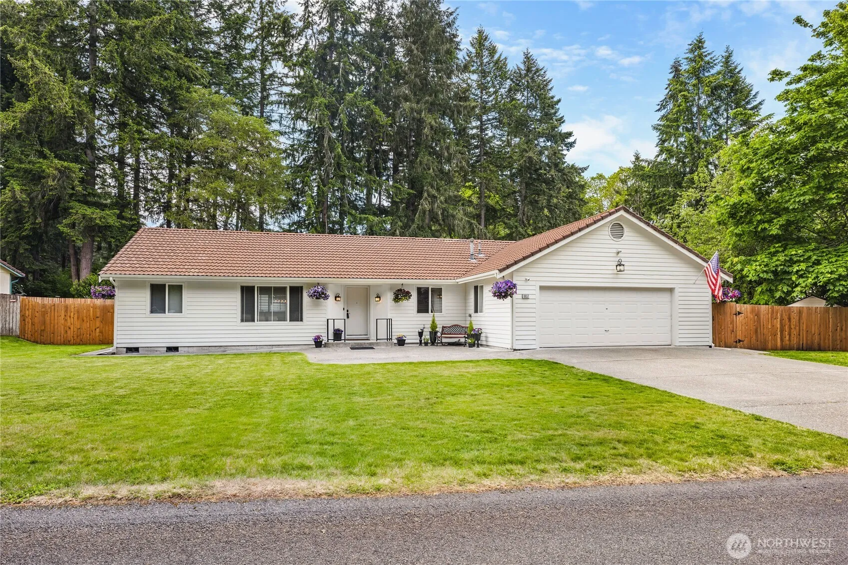 Property photo for 8937 Autumn Line Loop Se, Olympia