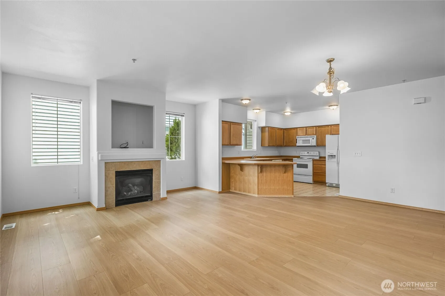 Property photo for 2546 Mitchell Avenue #2, Dupont photo 5