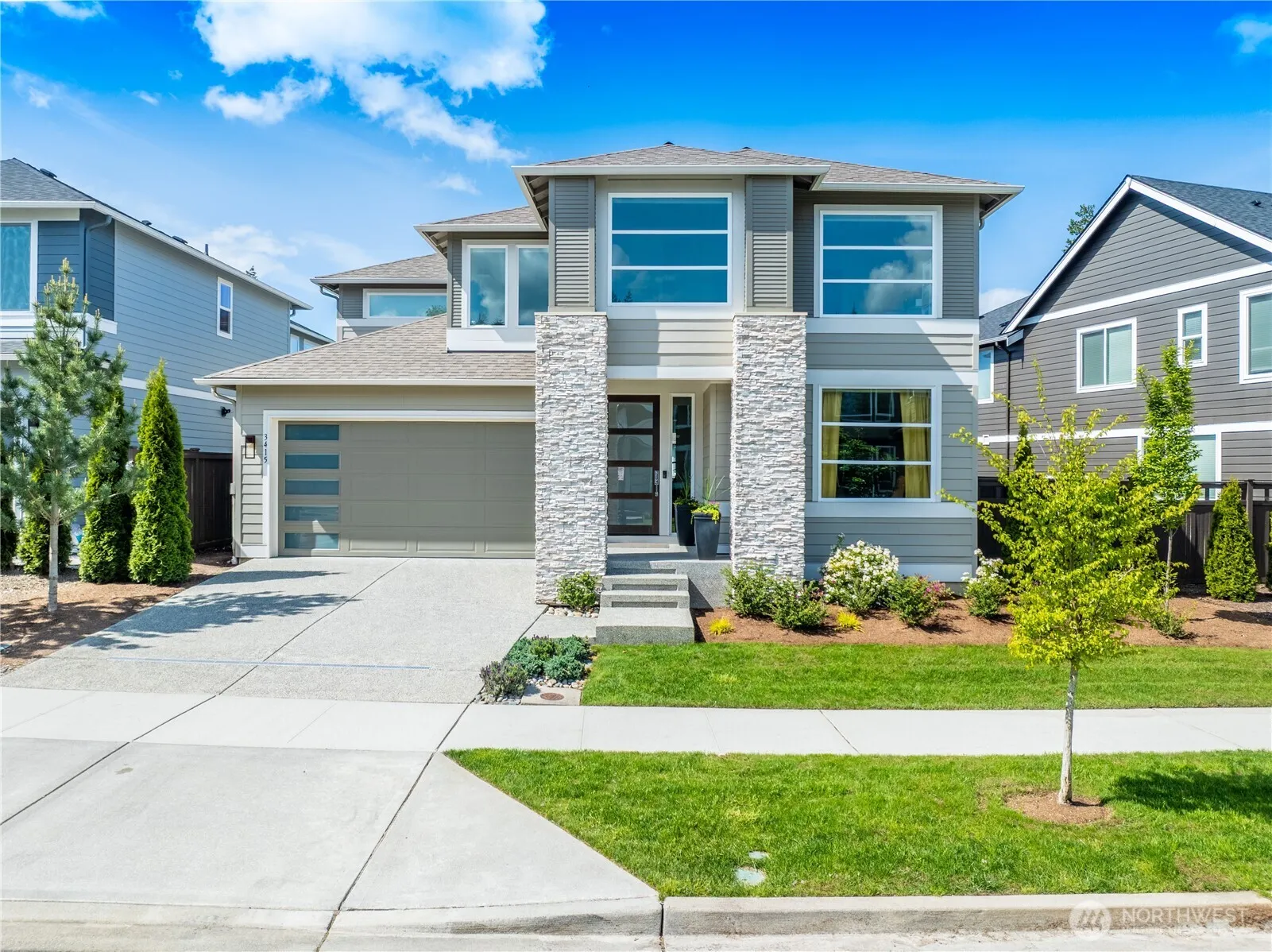 Property photo for 3415 Se 19th Way, Renton