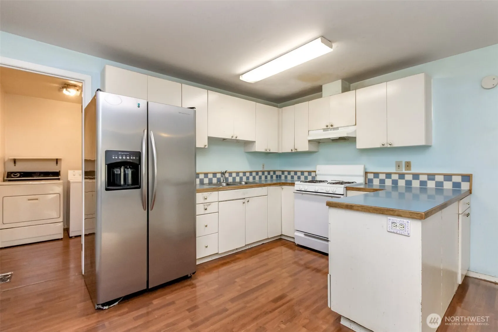 Property photo for 2015 E Gregory Street, Tacoma photo 3