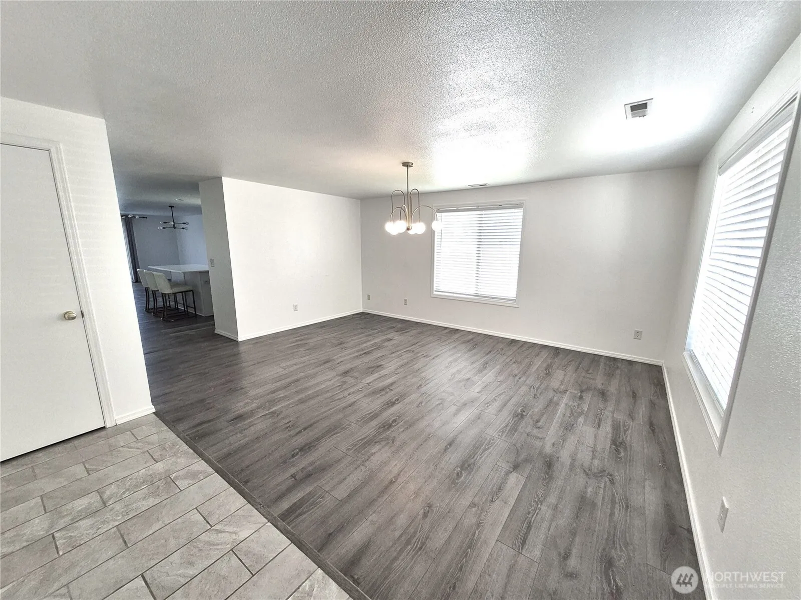 Property photo for 500 E Linden Avenue, Moses Lake photo 2