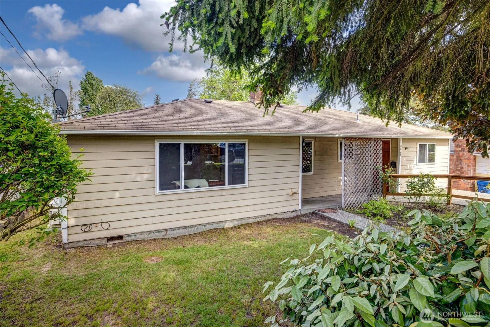 Property photo for 8826 29th Avenue Sw, Seattle photo 5