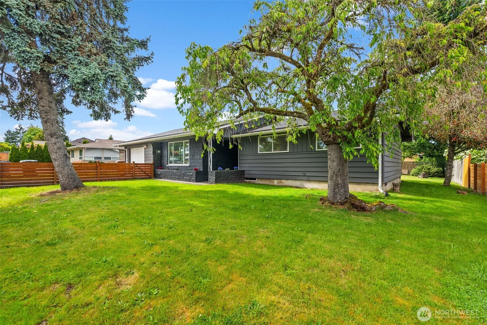 Property photo for 1401 S 84th Street, Tacoma photo 2