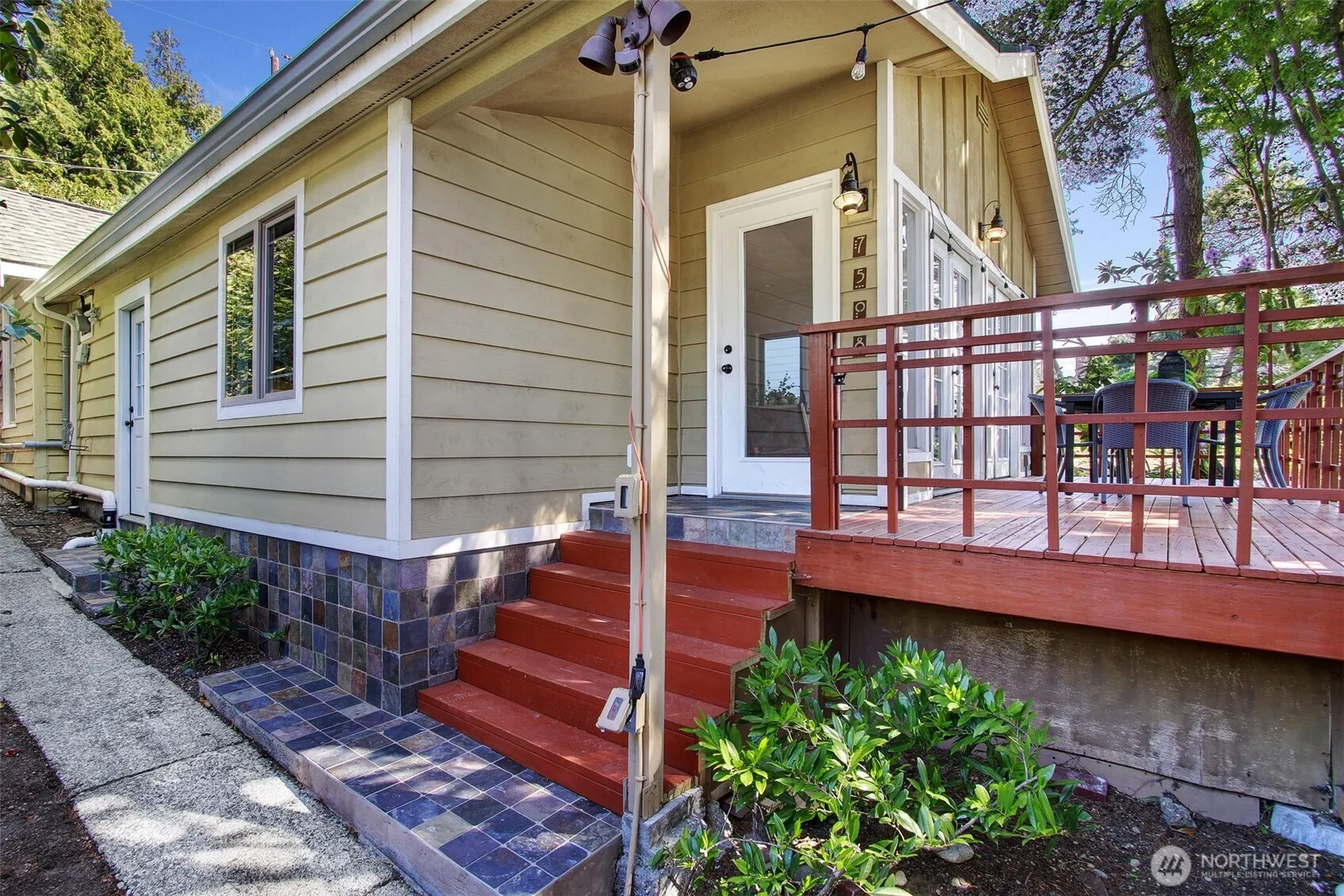 Property photo for 7508 13th Avenue Sw, Seattle photo 2