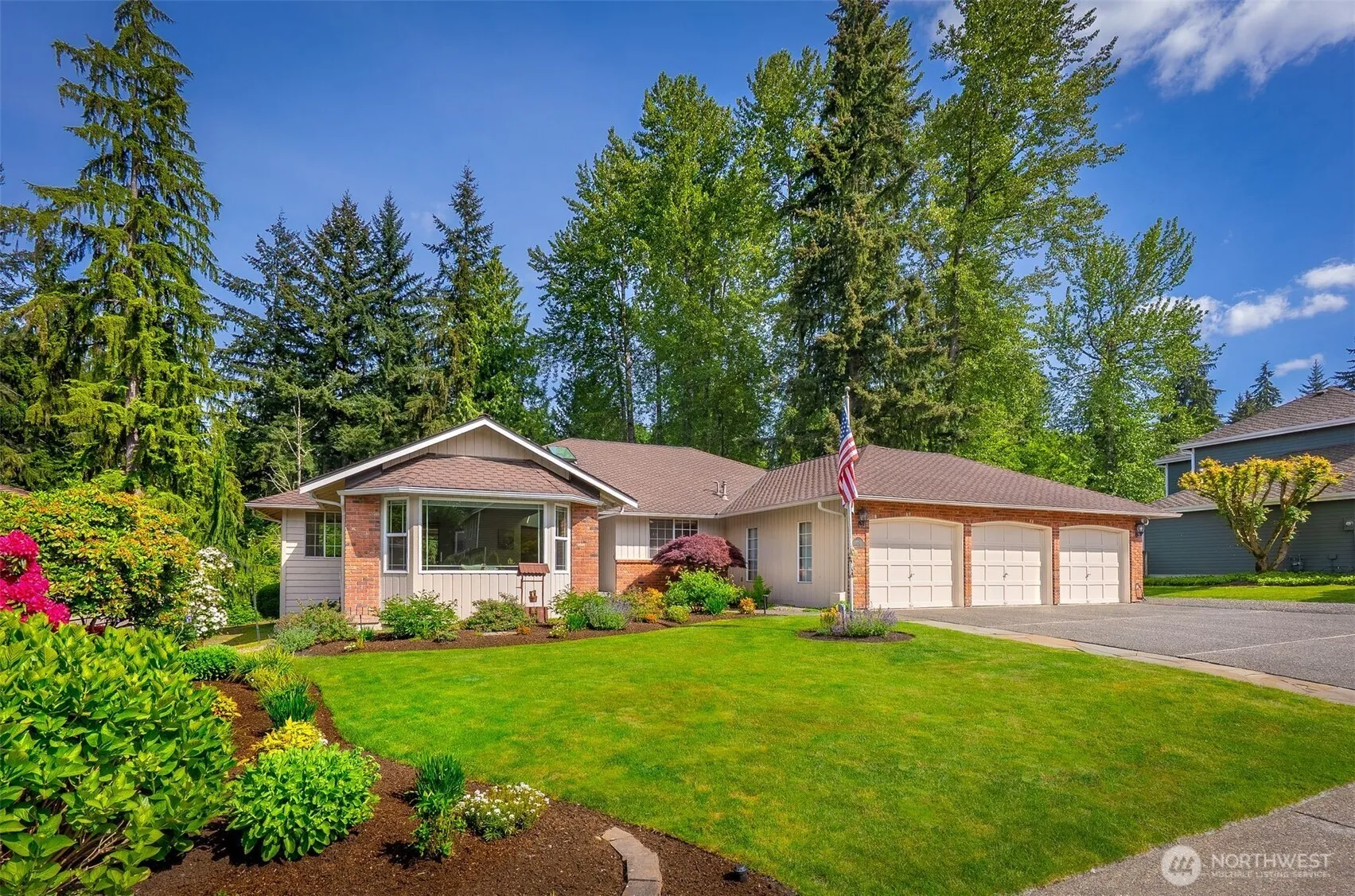 Property photo for 14431 Cascade Drive Se, Snohomish