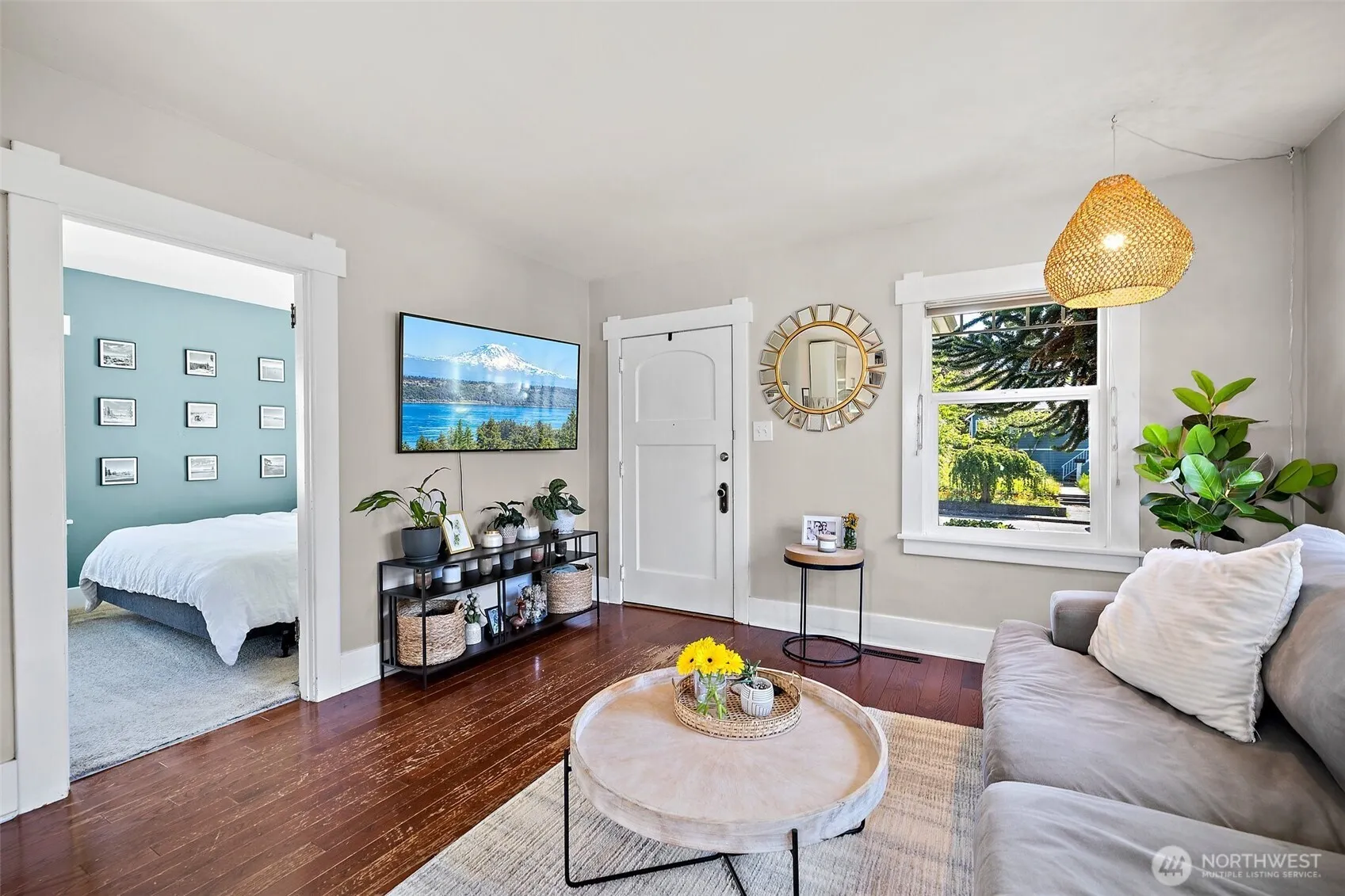 Property photo for 6311 46th Avenue Sw, Seattle photo 5