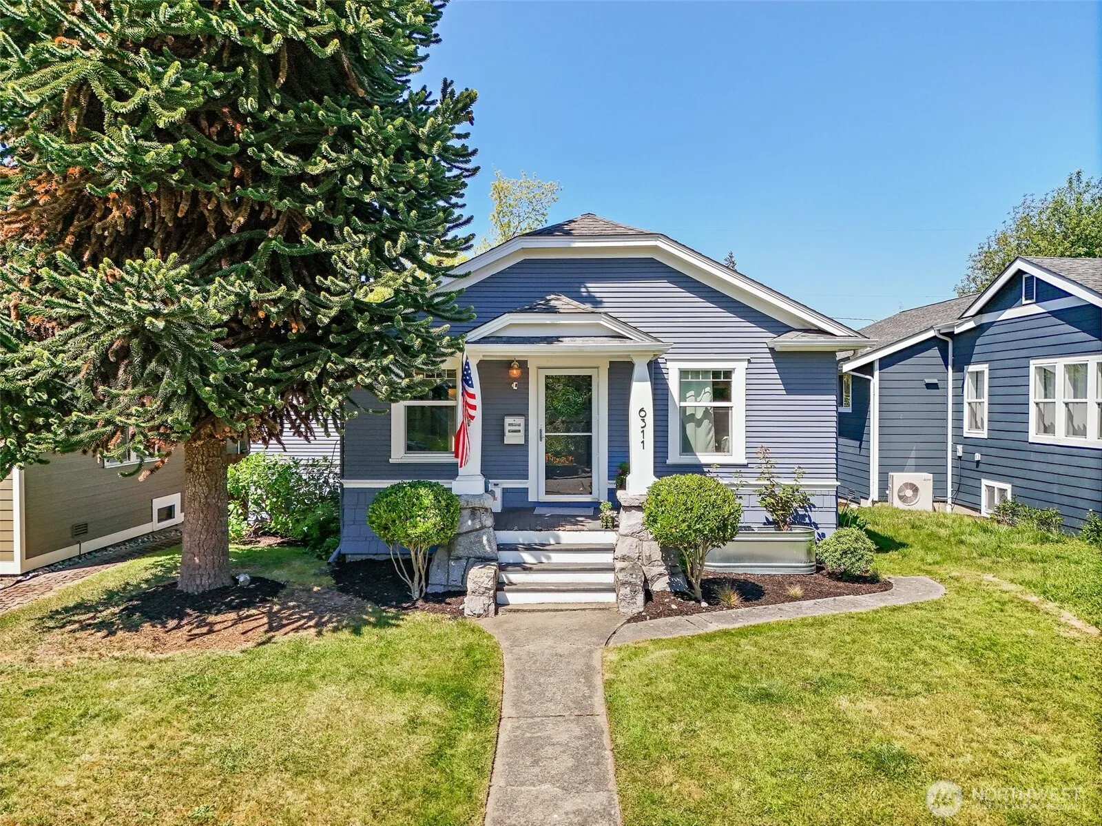 Property photo for 6311 46th Avenue Sw, Seattle
