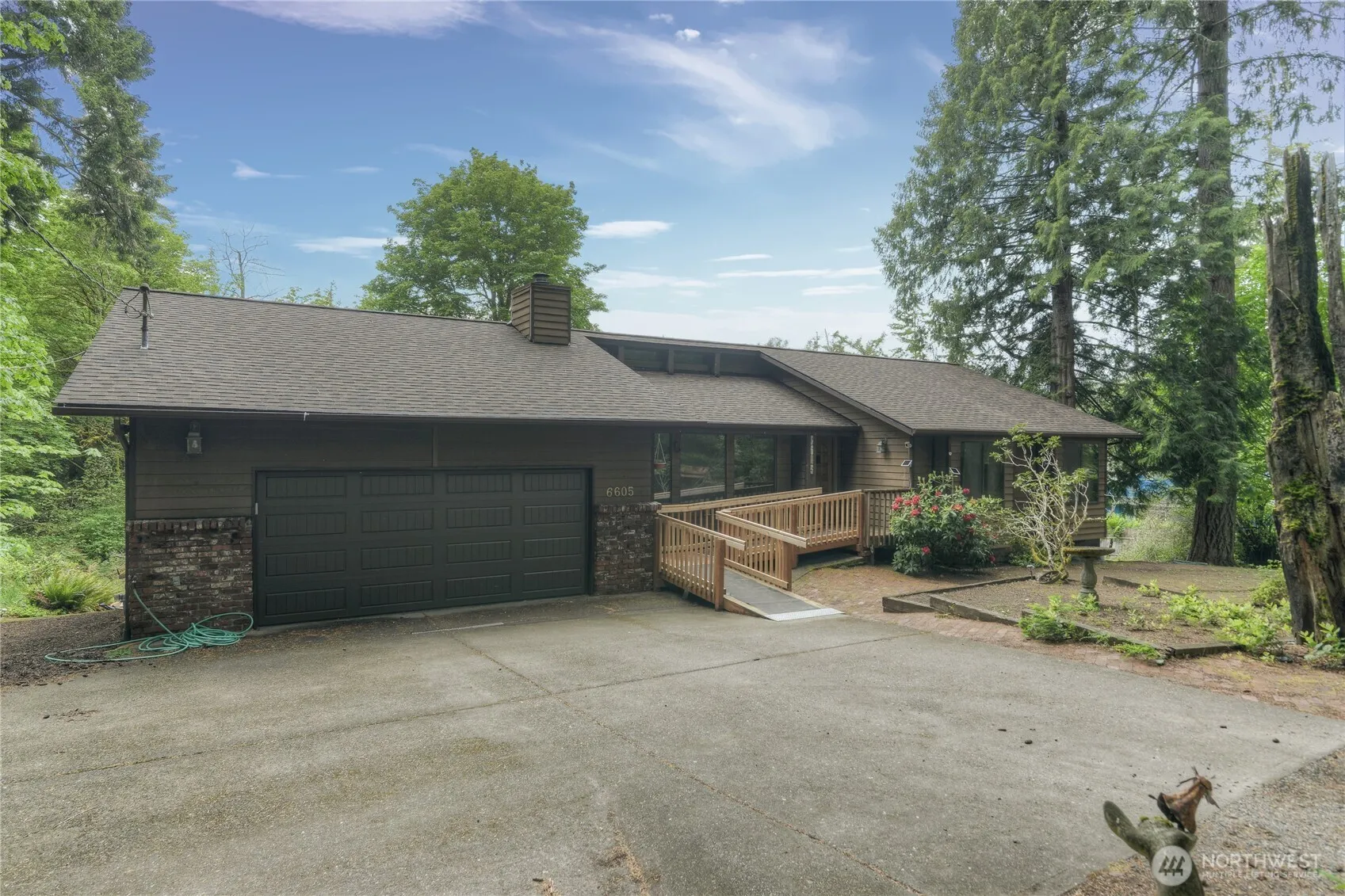 Property photo for 6605 Cooper Point Road Nw, Olympia
