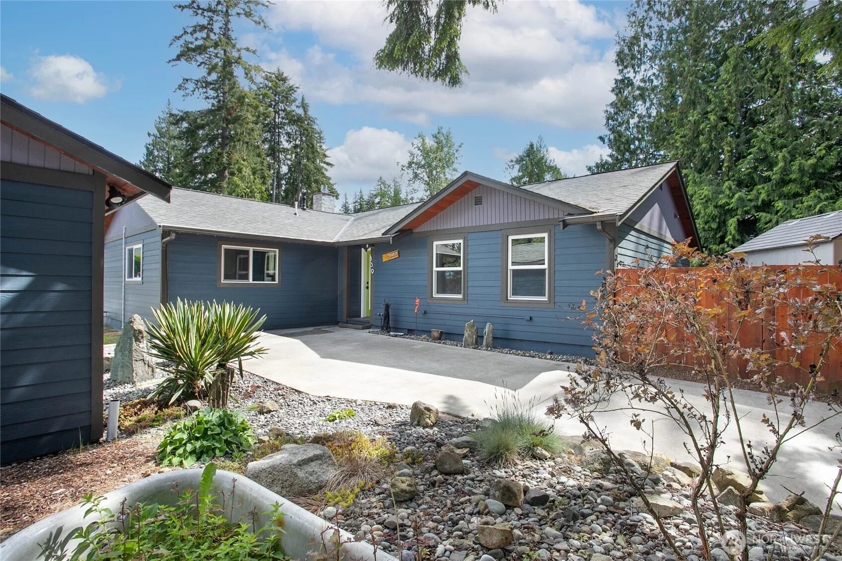 Property photo for 839 St. Andrews Way, Bellingham