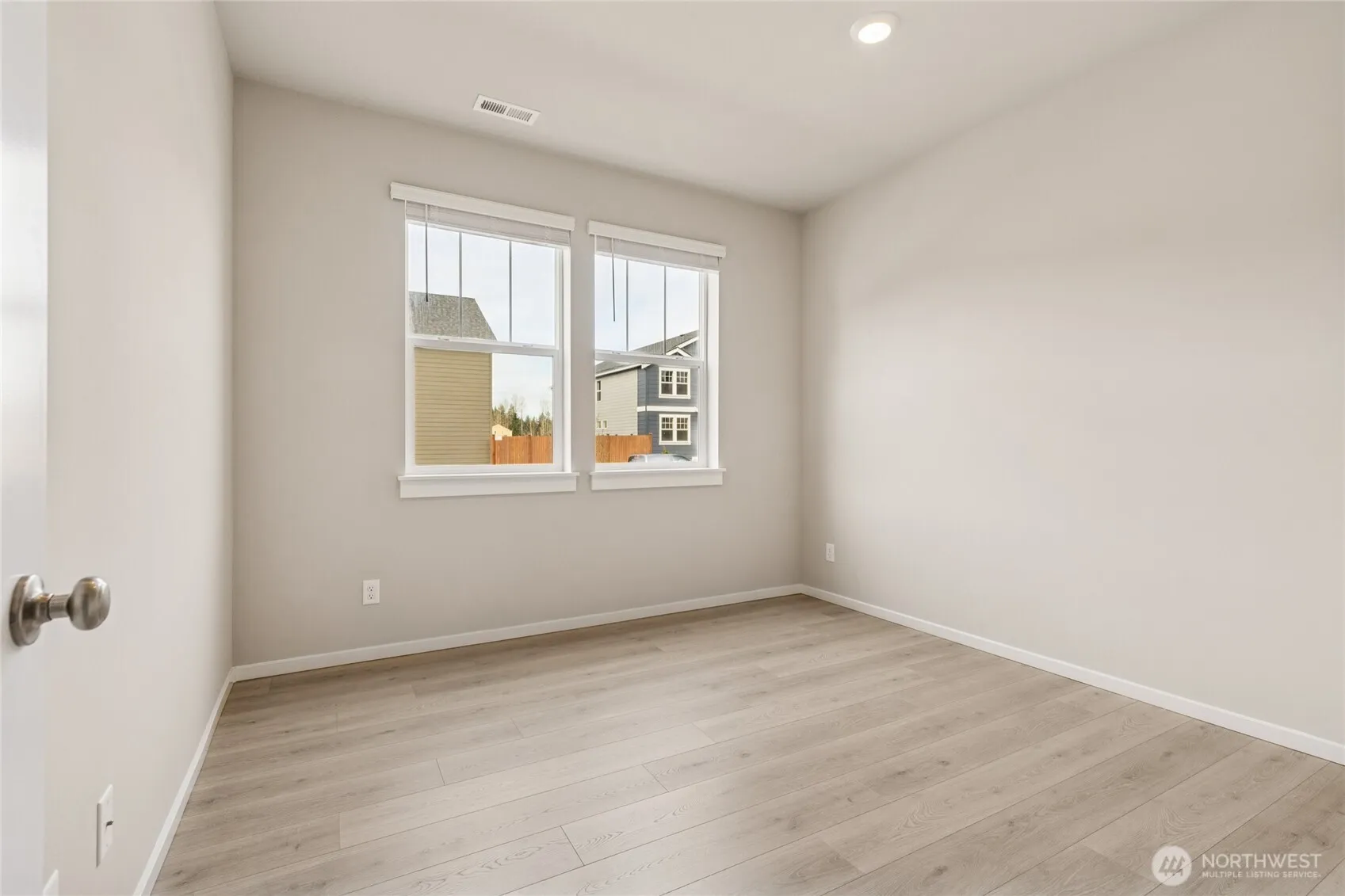 Property photo for 2327 Boxcar Street Ne #85, Olympia photo 5
