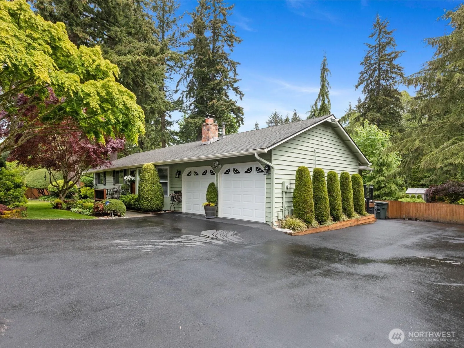 Property photo for 22427 Meridian Avenue S, Bothell photo 2