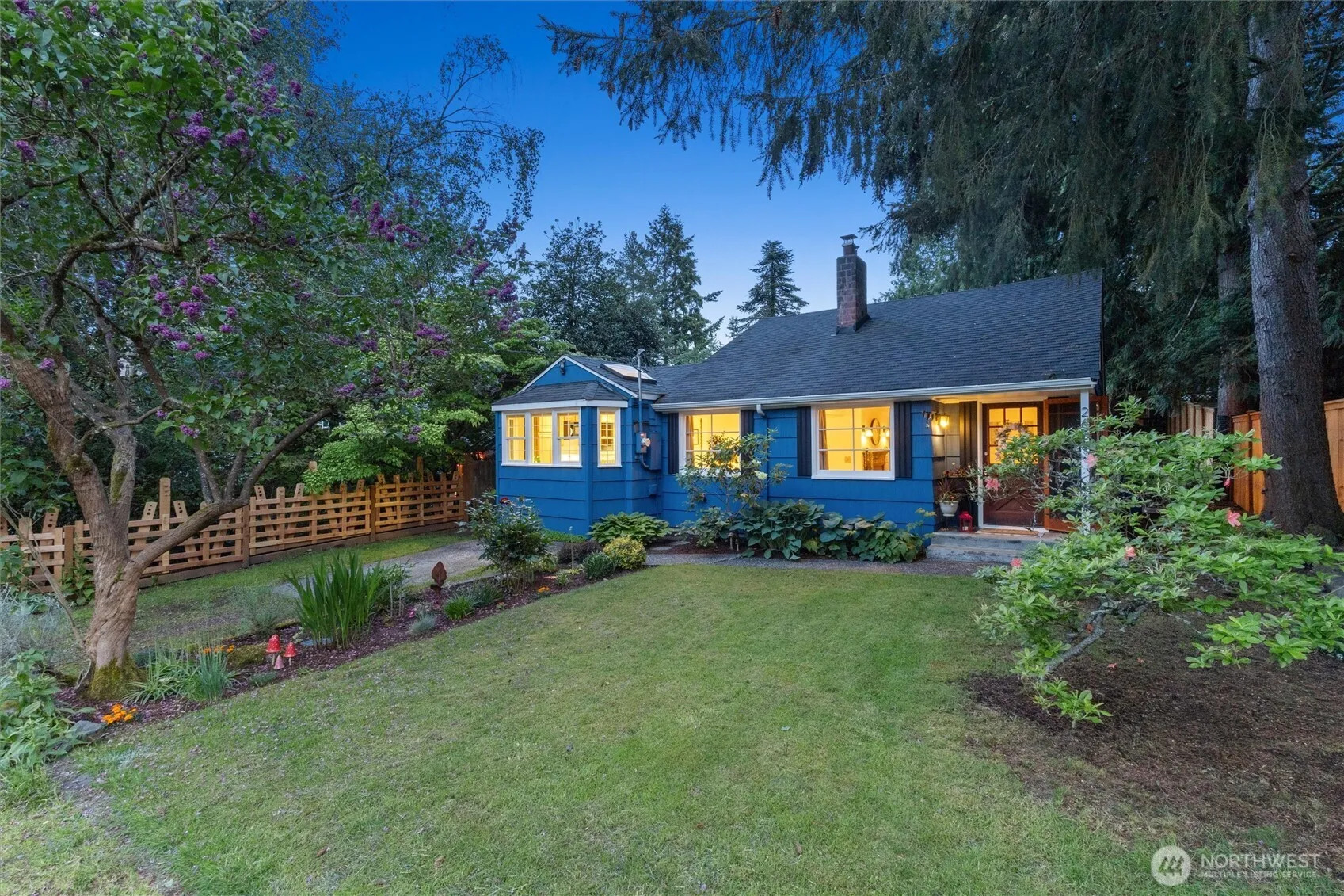 Property photo for 2607 Ne 137th Street, Seattle photo 2