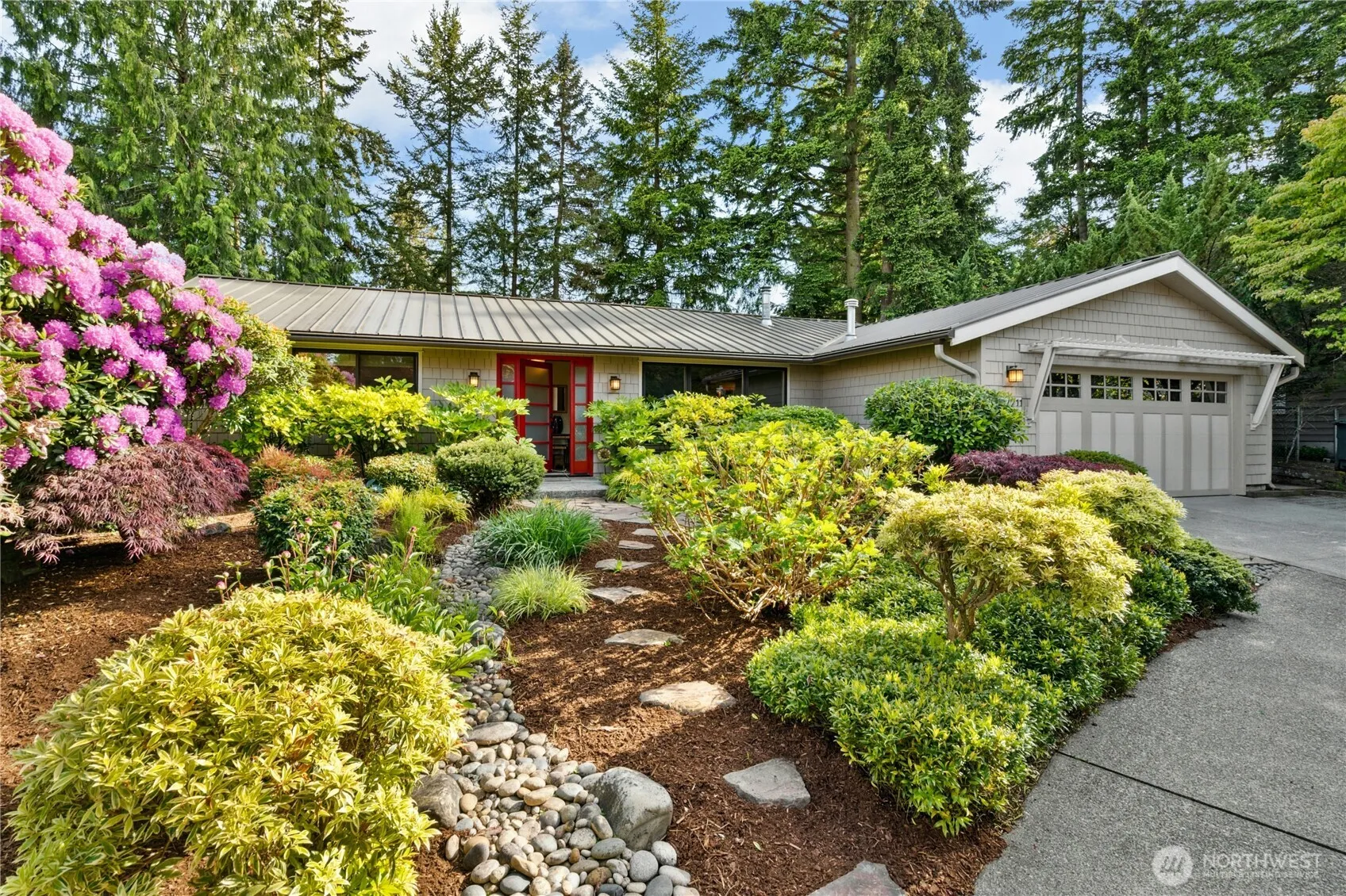 Property photo for 12211 Se 65th Place, Bellevue