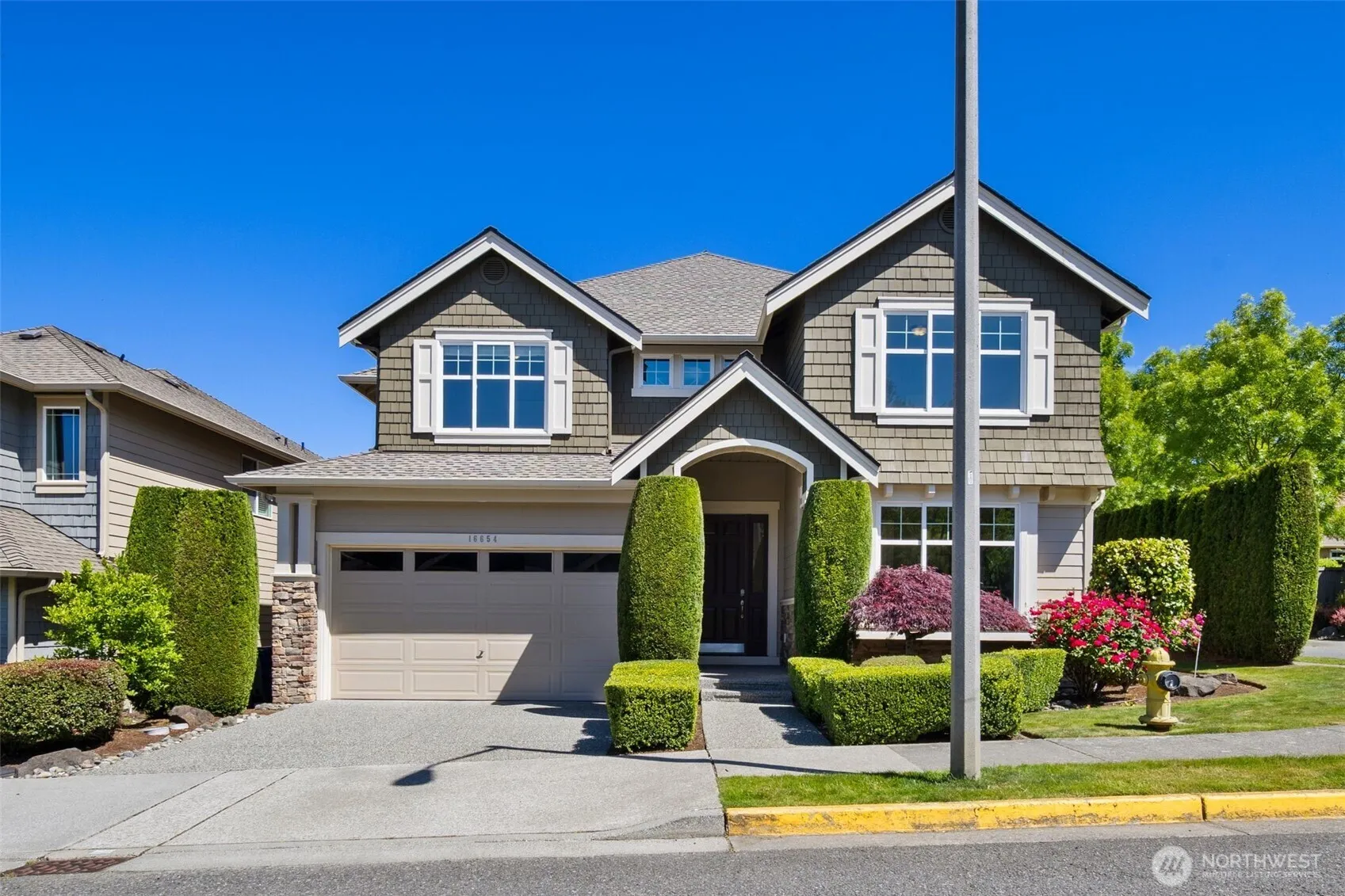 Property photo for 16654 Ne 120th Street, Redmond