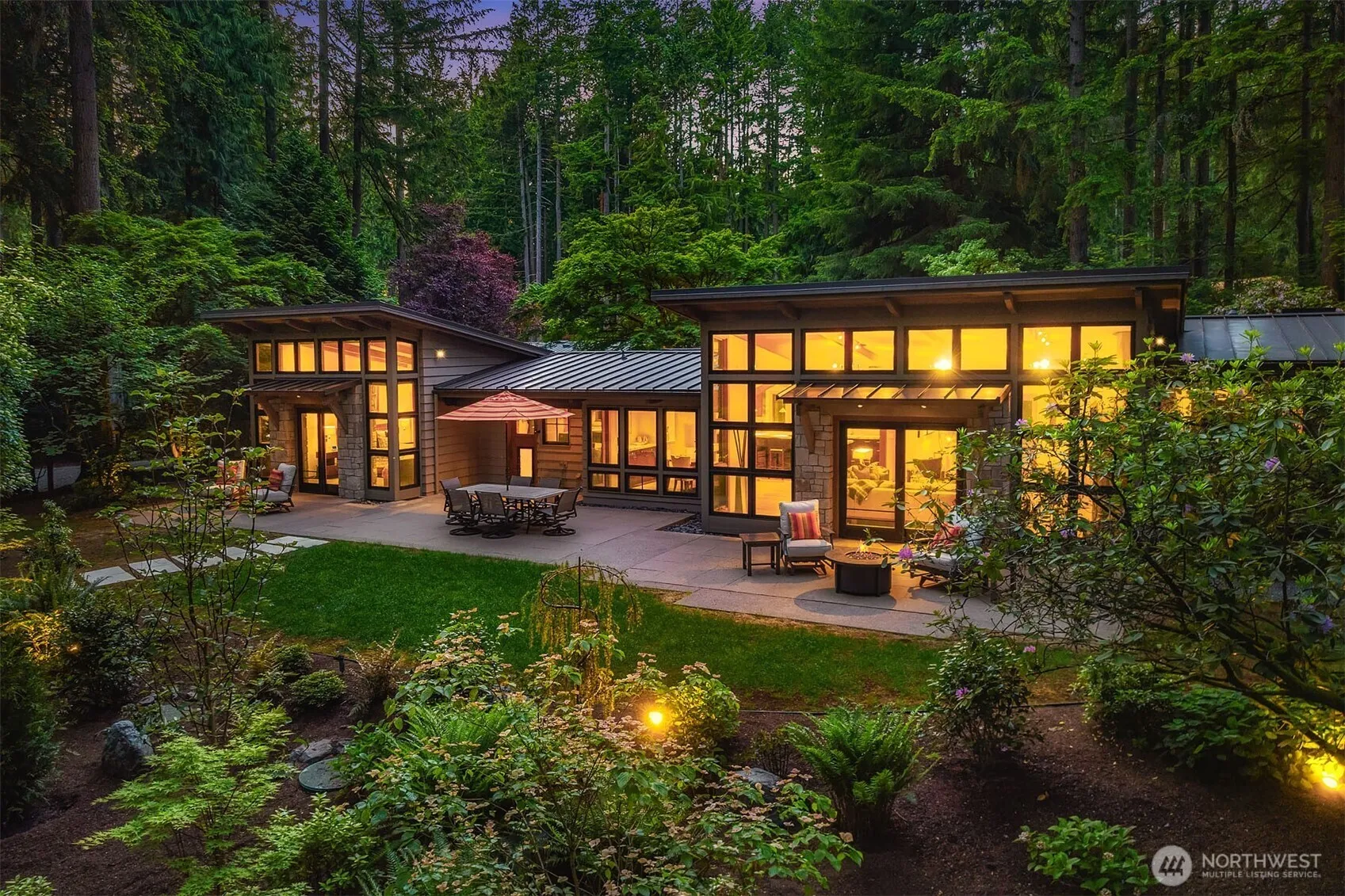 Property photo for 18 Bridlewood Circle, Kirkland photo 3