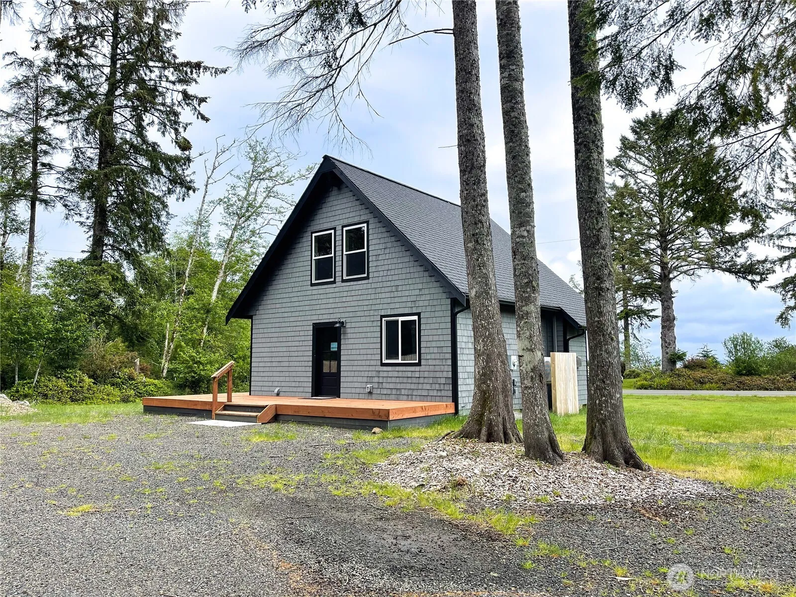 Property photo for 322 Fathom Street Ne, Ocean Shores photo 2
