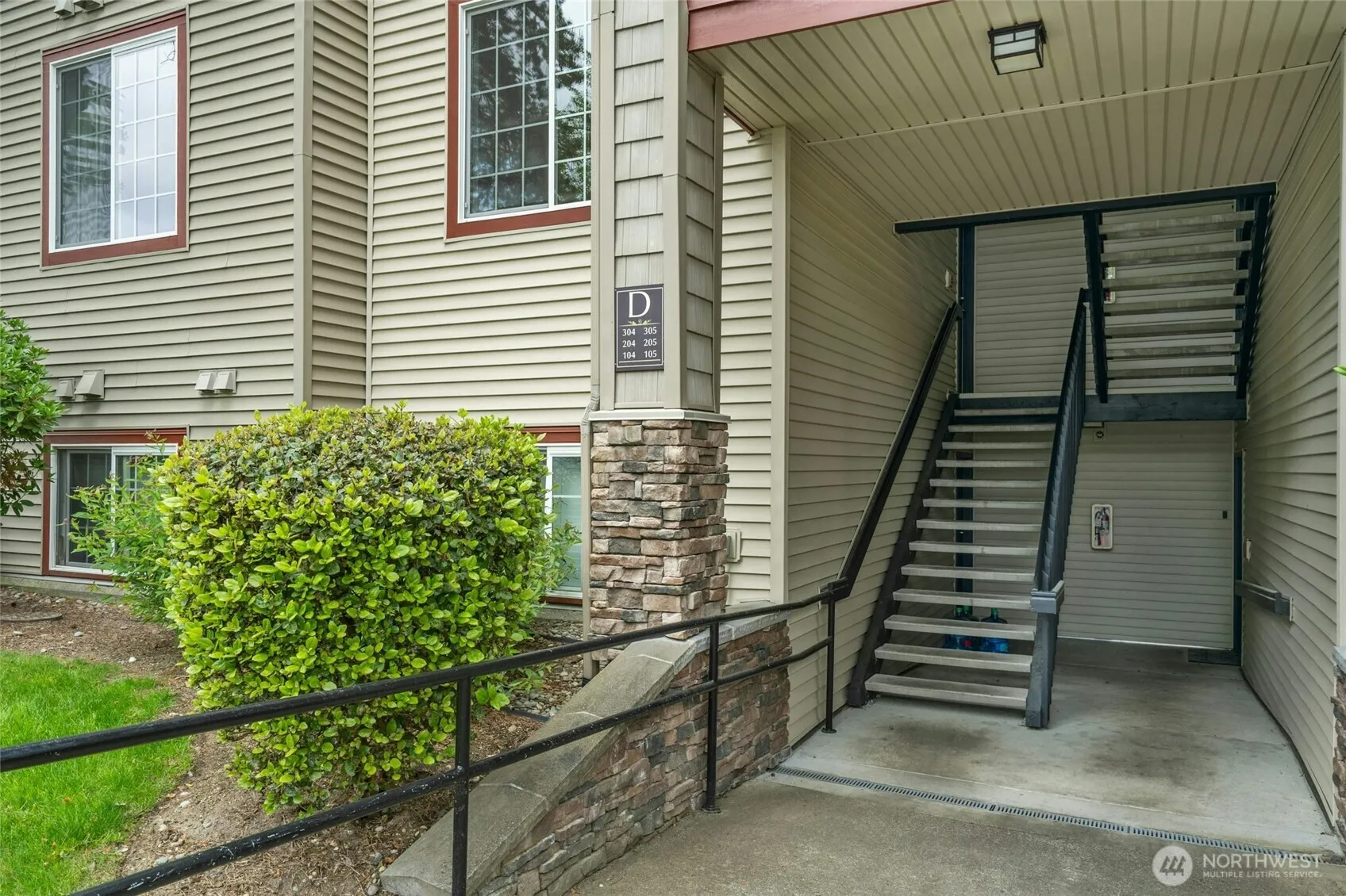 Property photo for 25025 Se Klahanie Boulevard #d204, Sammamish photo 4