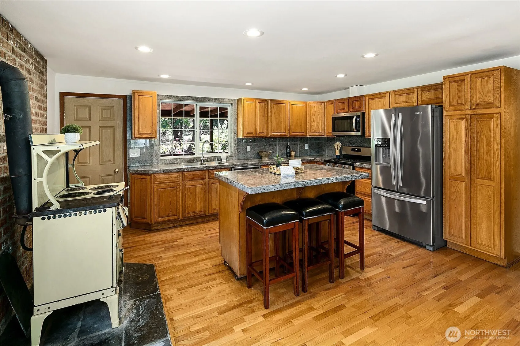 Property photo for 17023 Se Jones Road, Renton photo 5