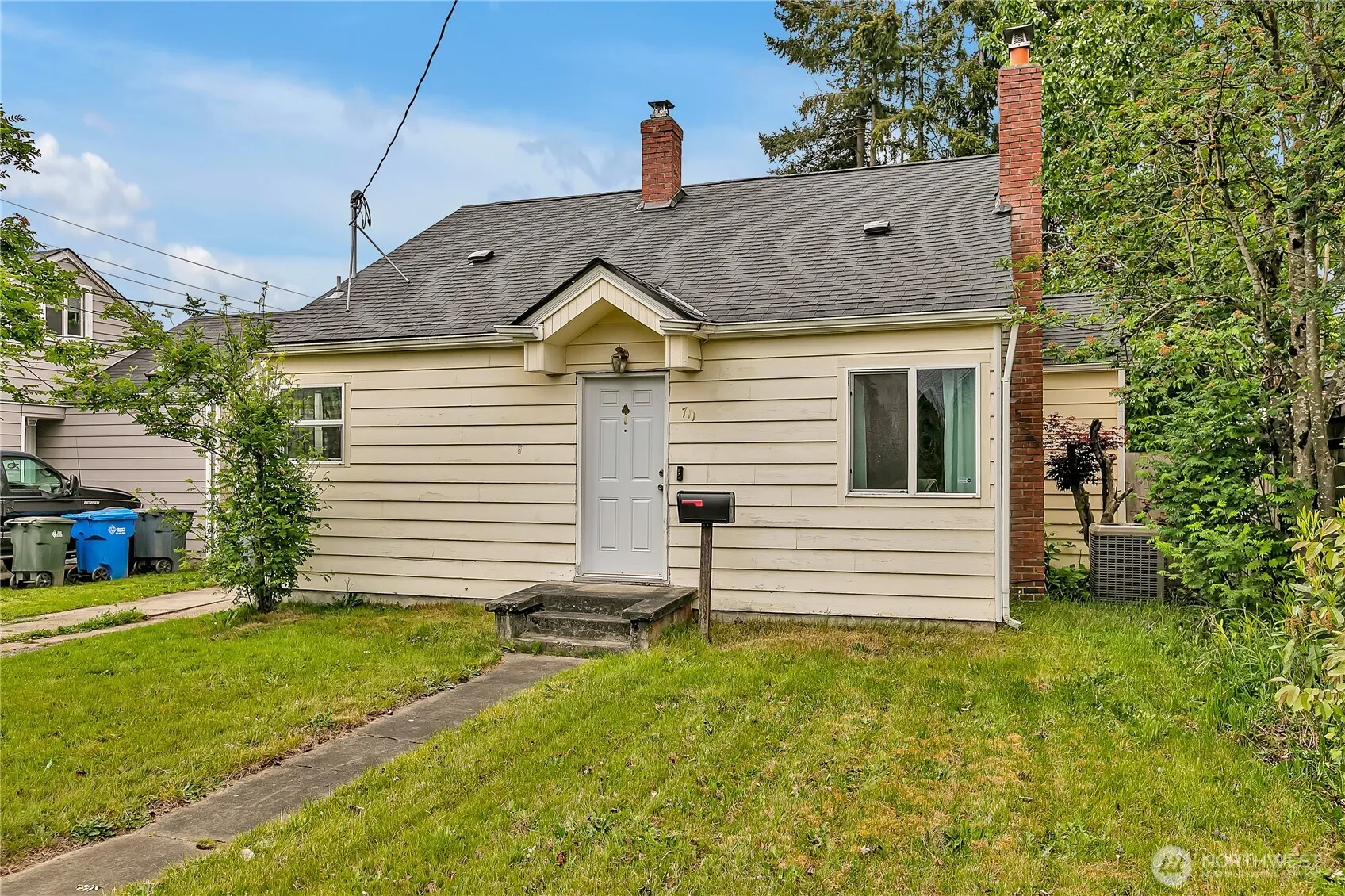 Property photo for 711 5th Street Sw, Puyallup photo 2