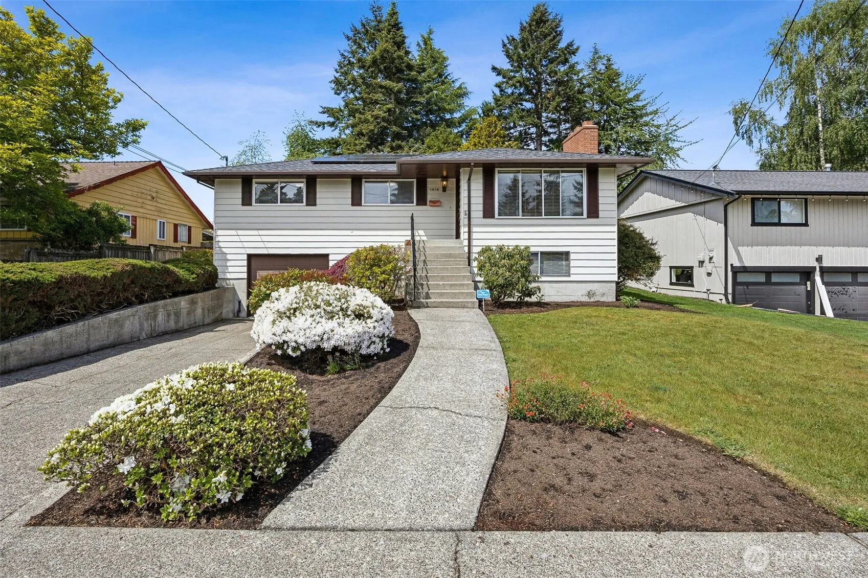 Property photo for 1816 N Lexington Street, Tacoma photo 2