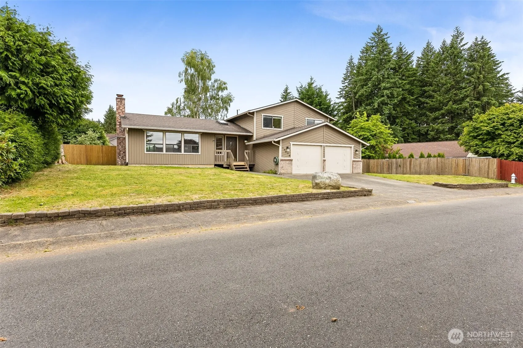 Property photo for 13319 Se 248th Place, Kent photo 2