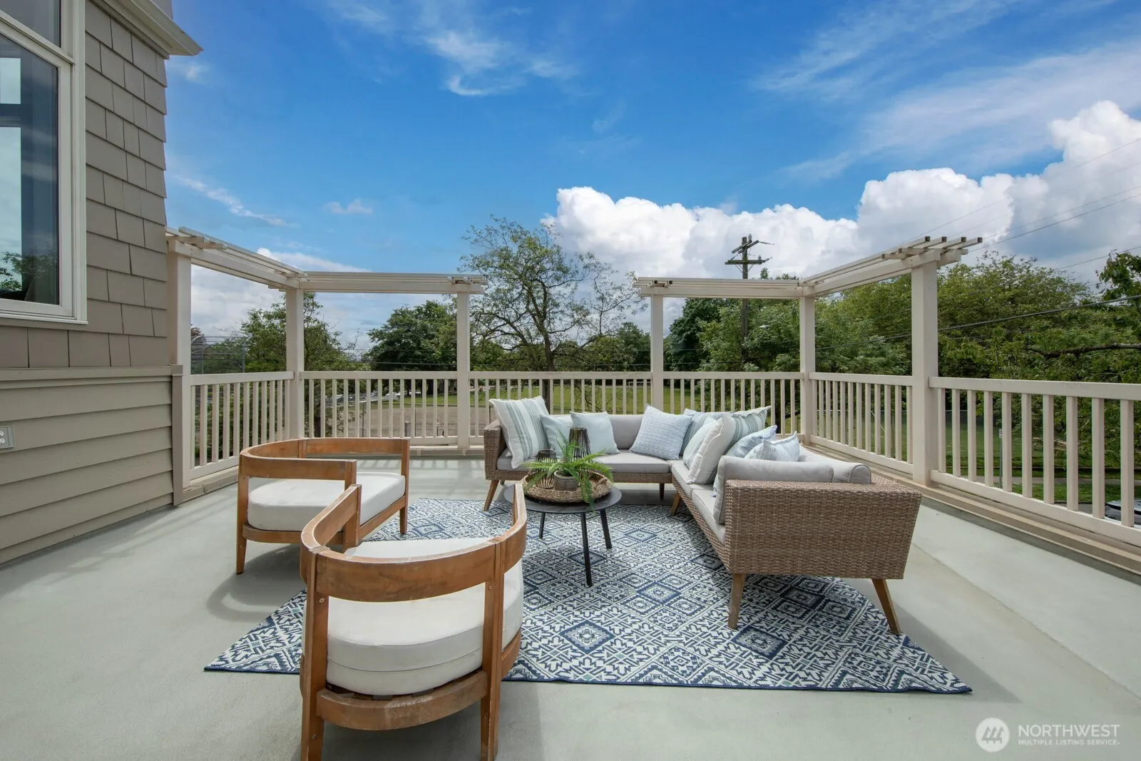 Property photo for 716 N 41st Street, Seattle