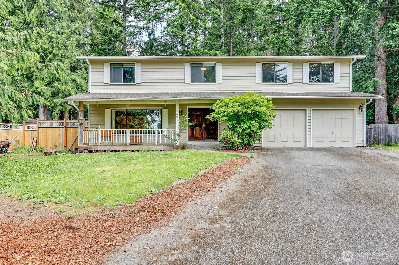 Property photo for 739 Woodland Court Ne, Bremerton
