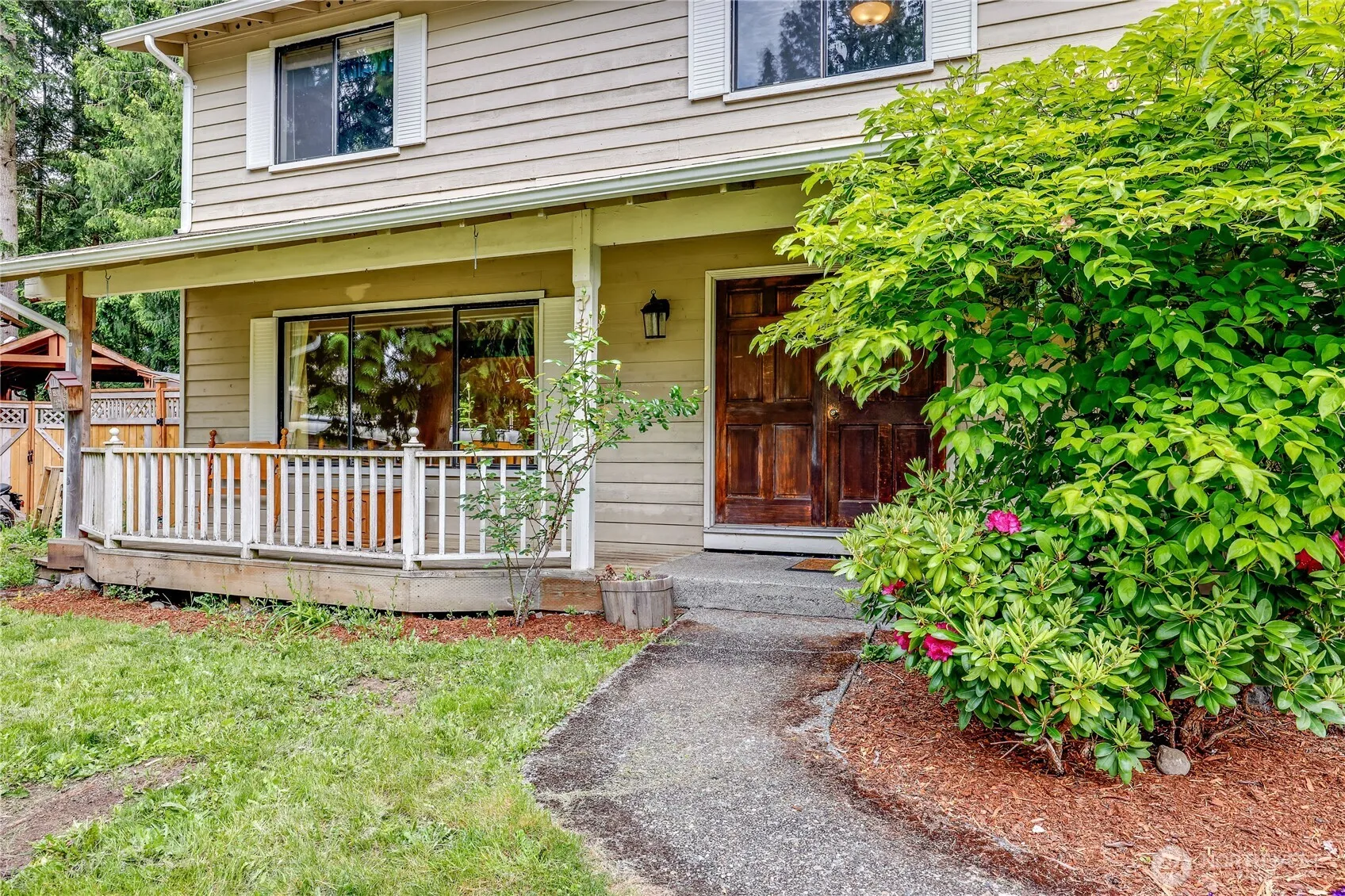 Property photo for 739 Woodland Court Ne, Bremerton photo 2