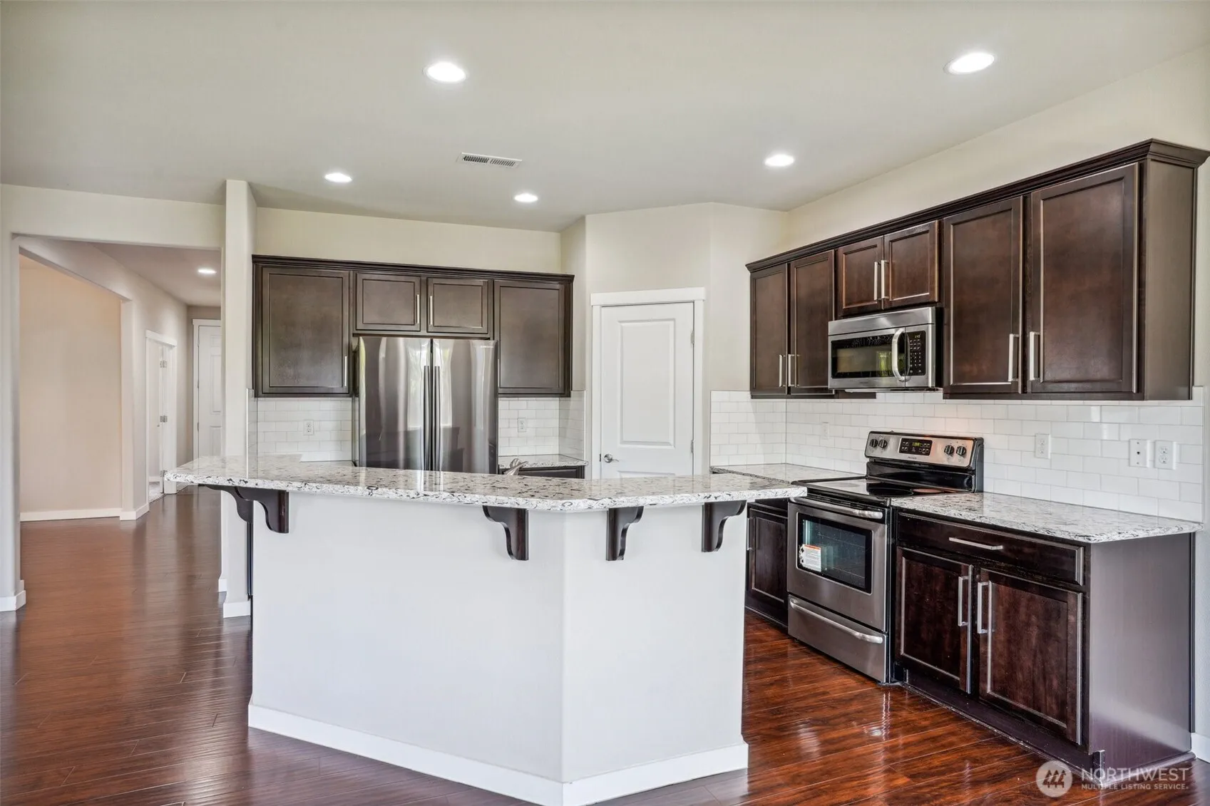 Property photo for 8124 152nd Street Ct E, Puyallup photo 5