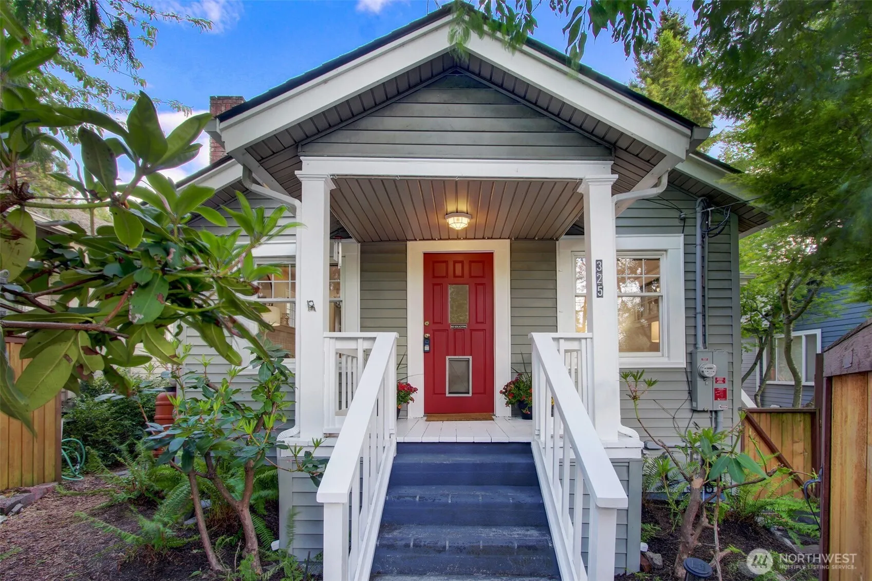 Property photo for 325 Nw 80th Street, Seattle