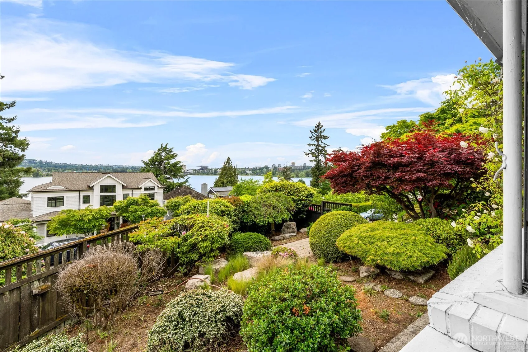Property photo for 3144 W Laurelhurst Drive Ne, Seattle
