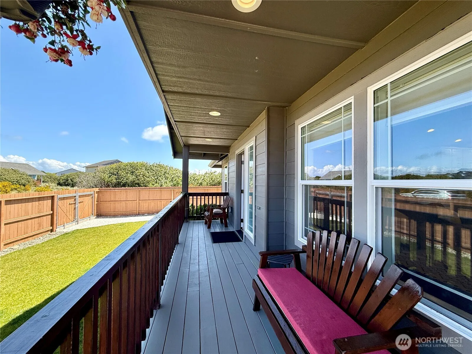 Property photo for 1233 Camero Loop Sw, Ocean Shores photo 2