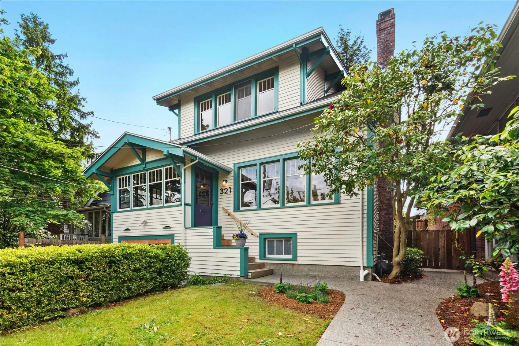 Property photo for 321 Ne 54th Street, Seattle