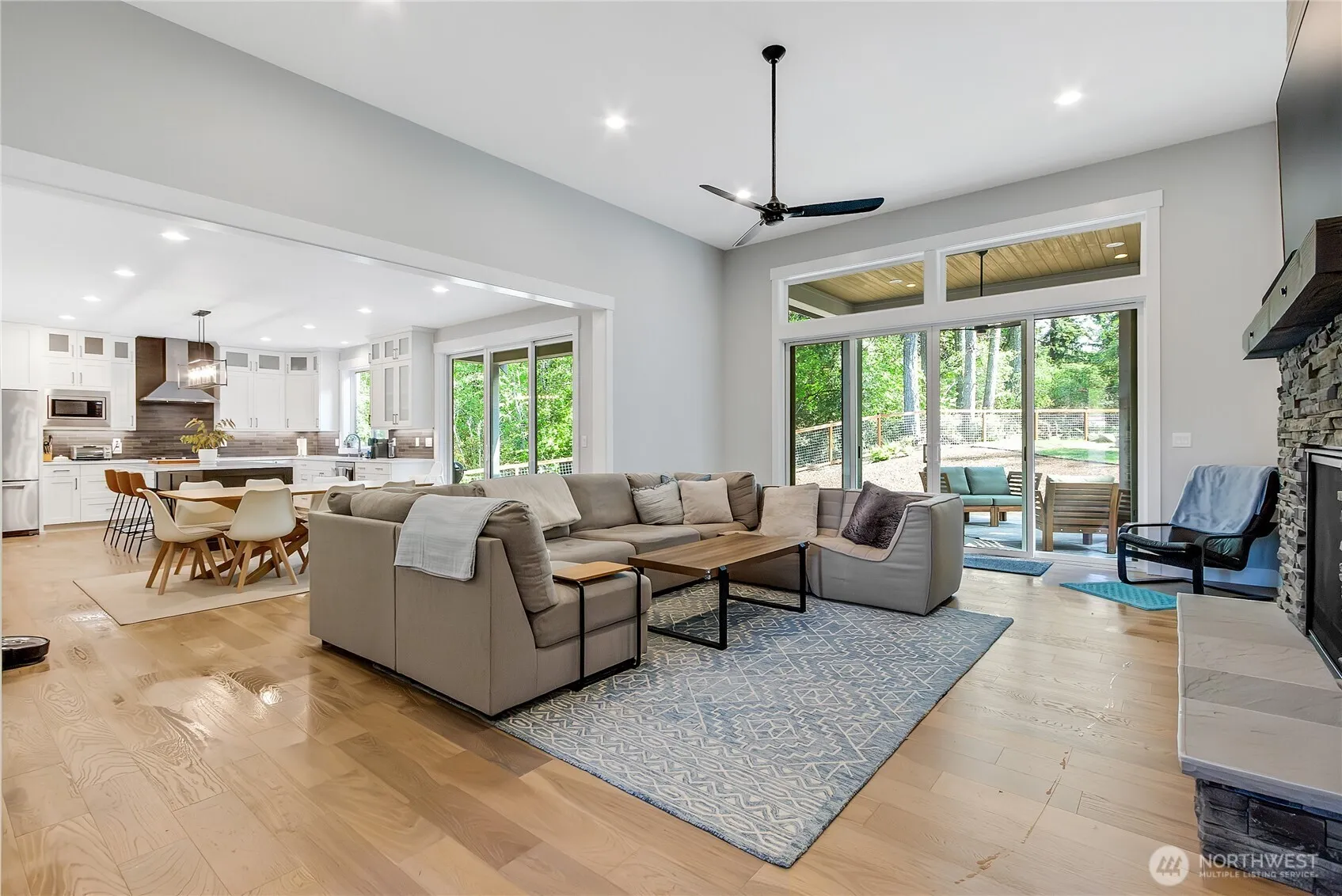 Property photo for 10007 127th Street Ct Nw, Gig Harbor photo 3