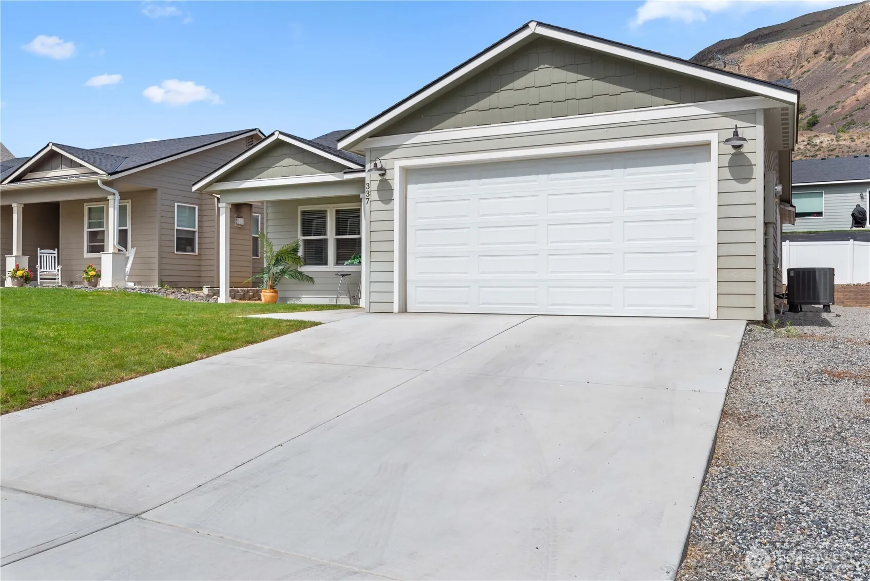 Property photo for 337 Hammond Lane, Rock Island