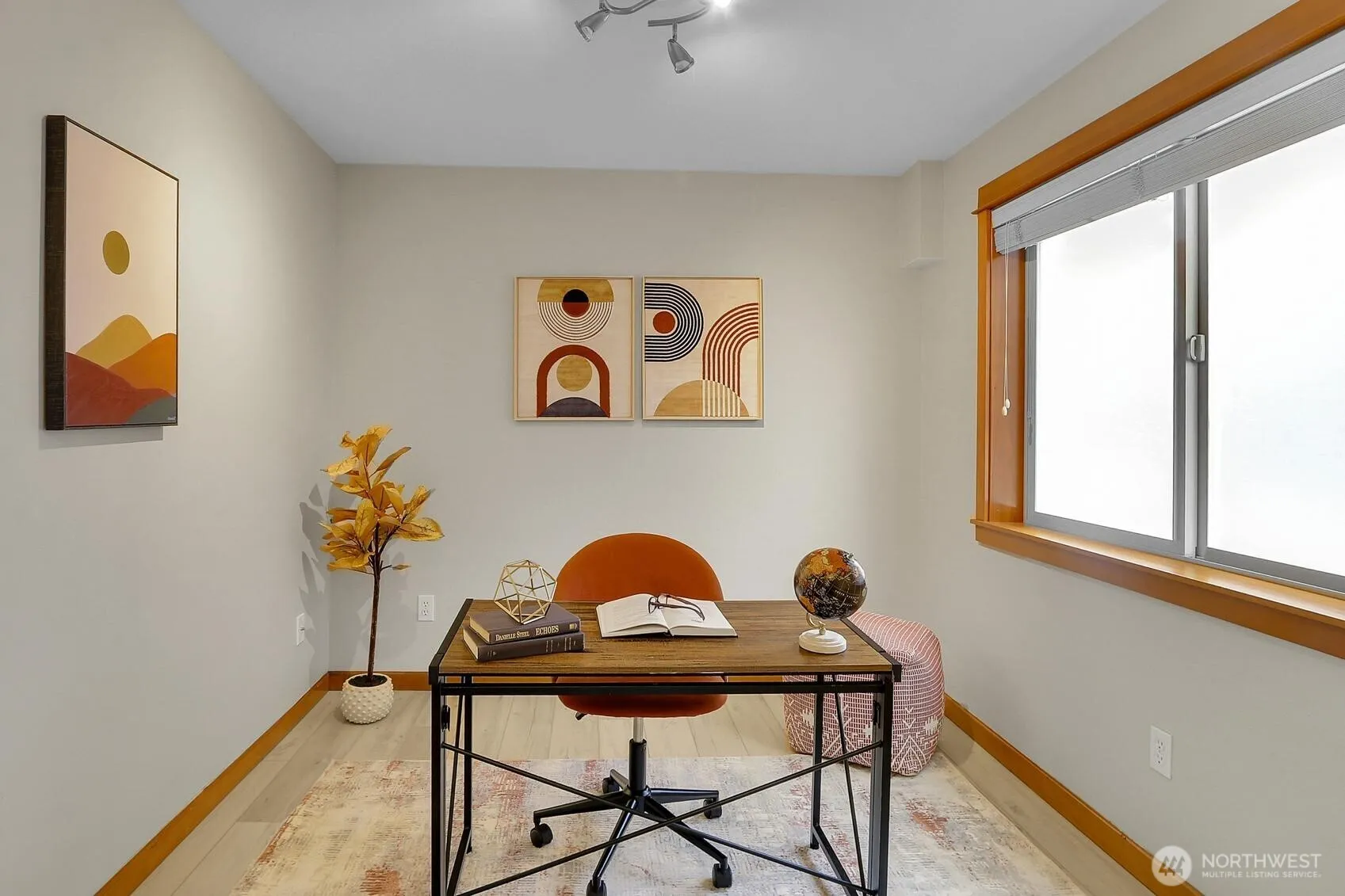 Property photo for 2130 N 113th #b, Seattle photo 4