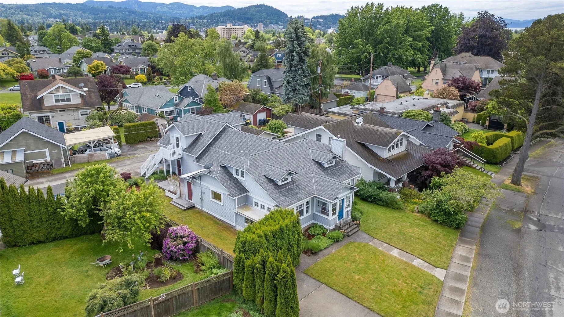 Property photo for 2828 Sunset Drive, Bellingham photo 2