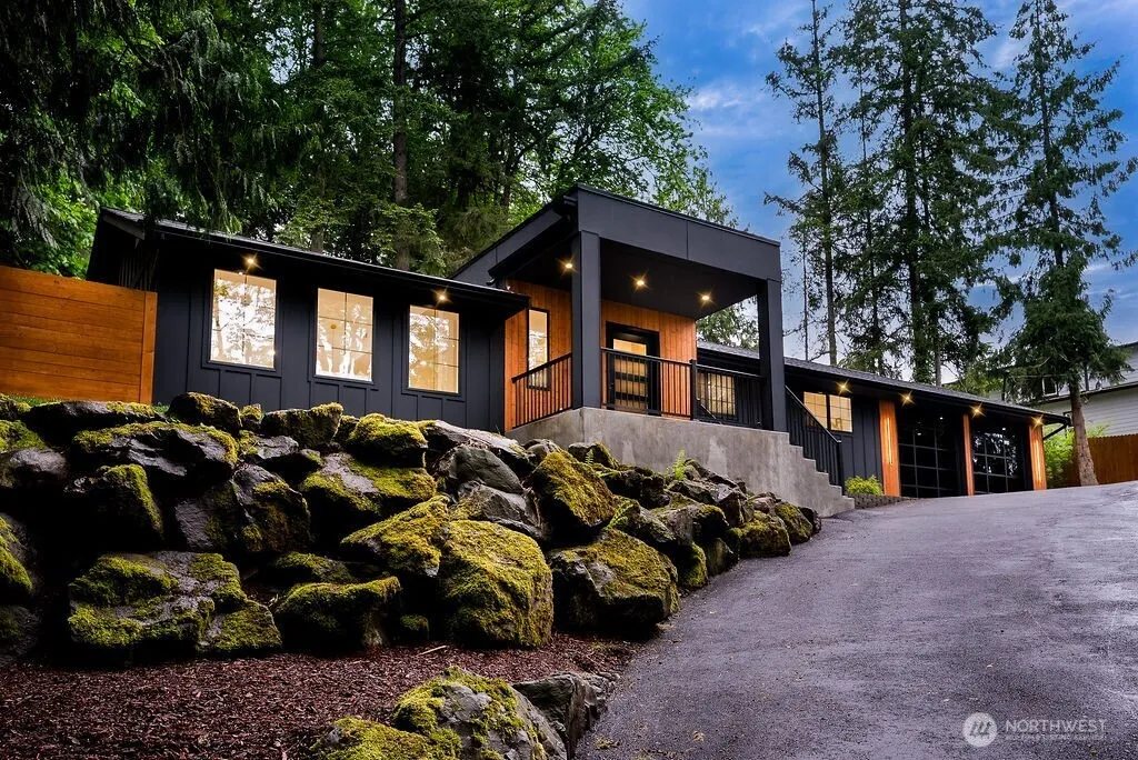 Property photo for 19433 Se 128th Street, Renton