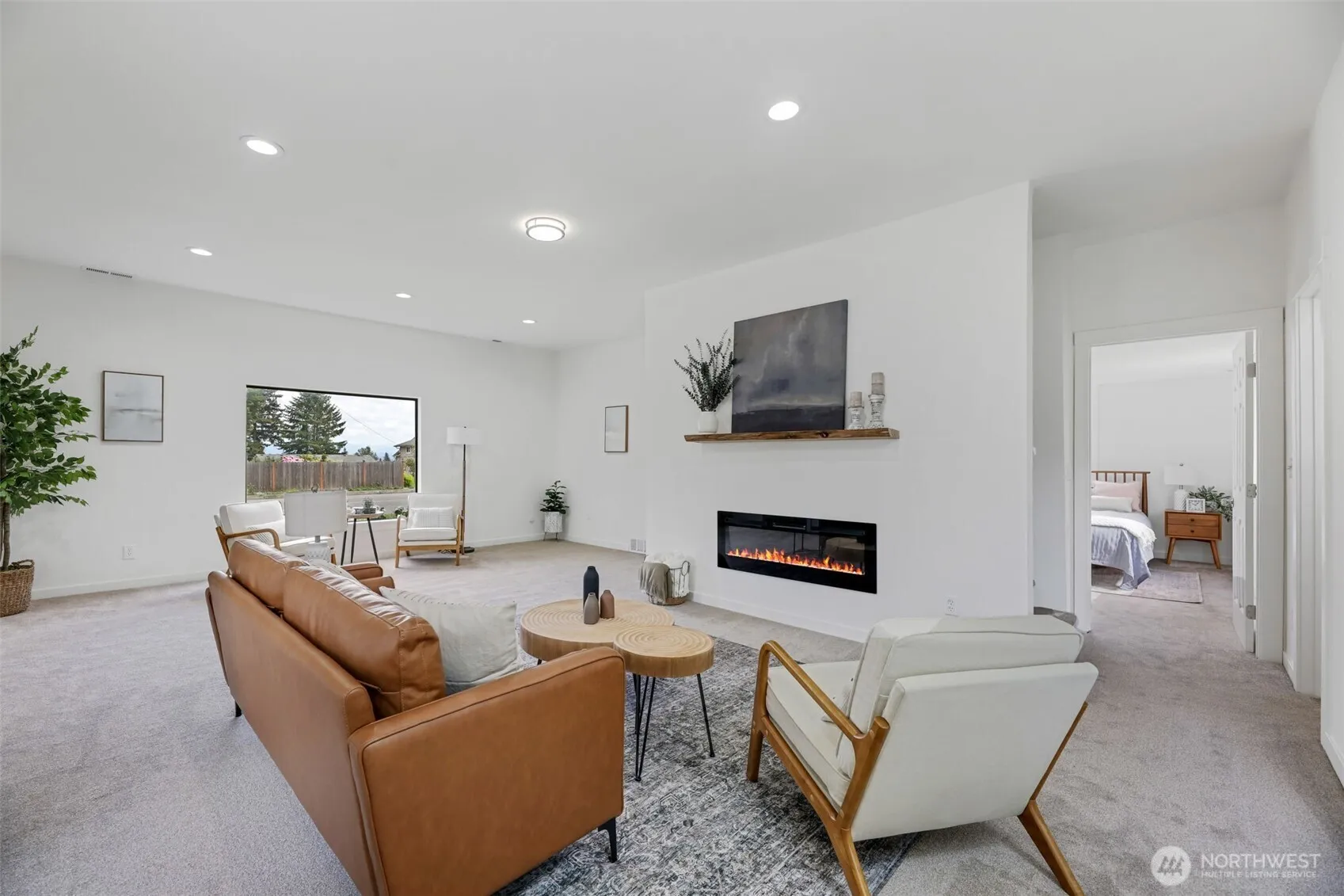 Property photo for 8010 Beverly Blvd #a, Everett photo 5