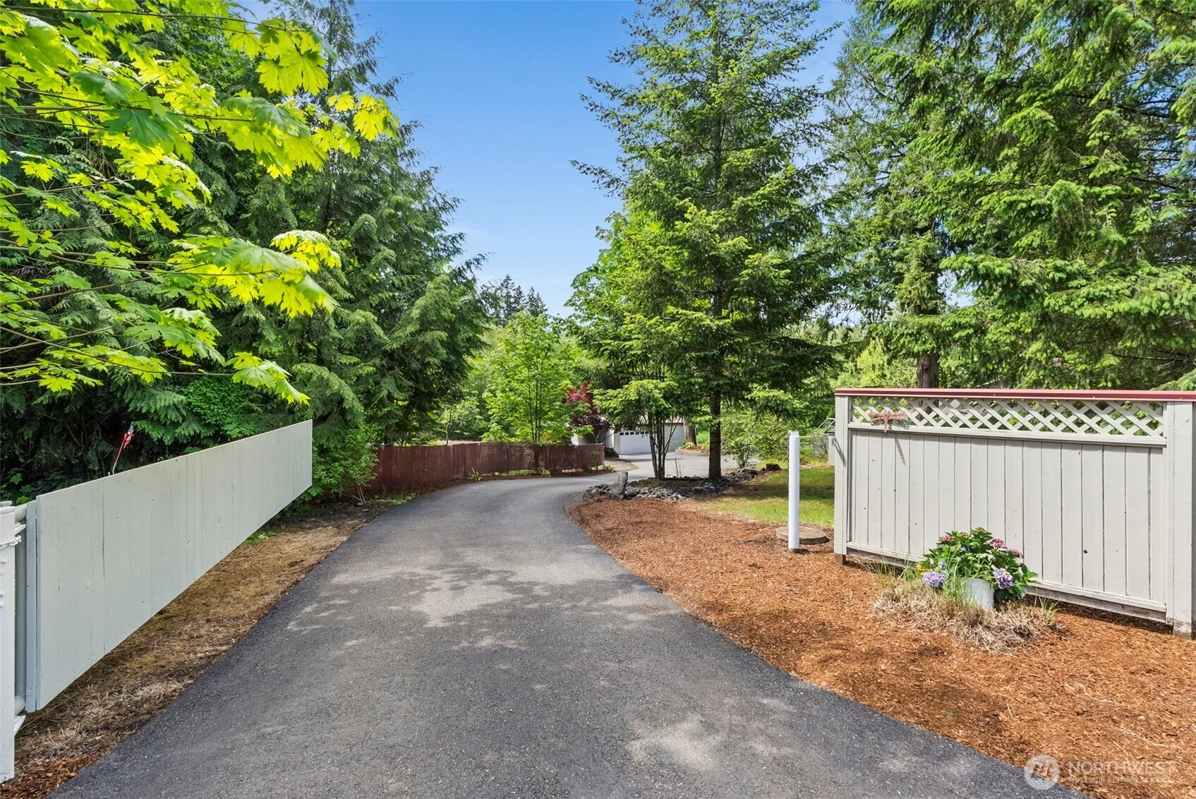 Property photo for 4111 Lemon Road Ne, Olympia photo 5