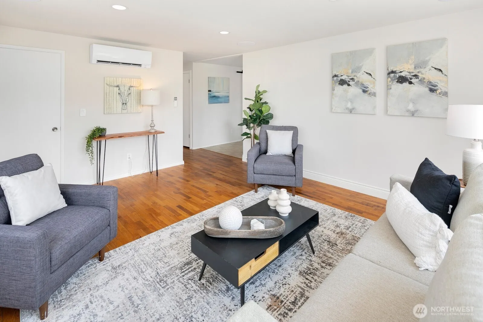 Property photo for 4804 S Othello Street, Seattle photo 4