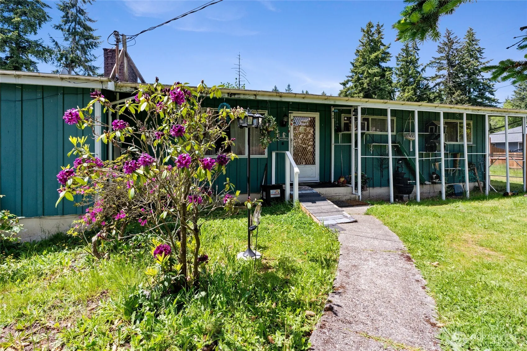 Property photo for 6806 44th Avenue E, Tacoma photo 2